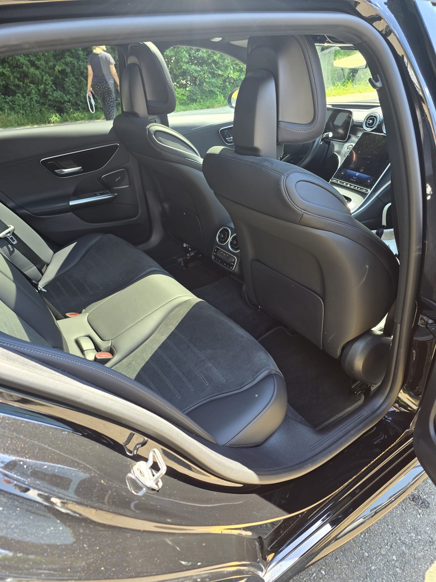MERCEDES-BENZ C 220 d Swiss Star Avantgarde 4matic-image-6