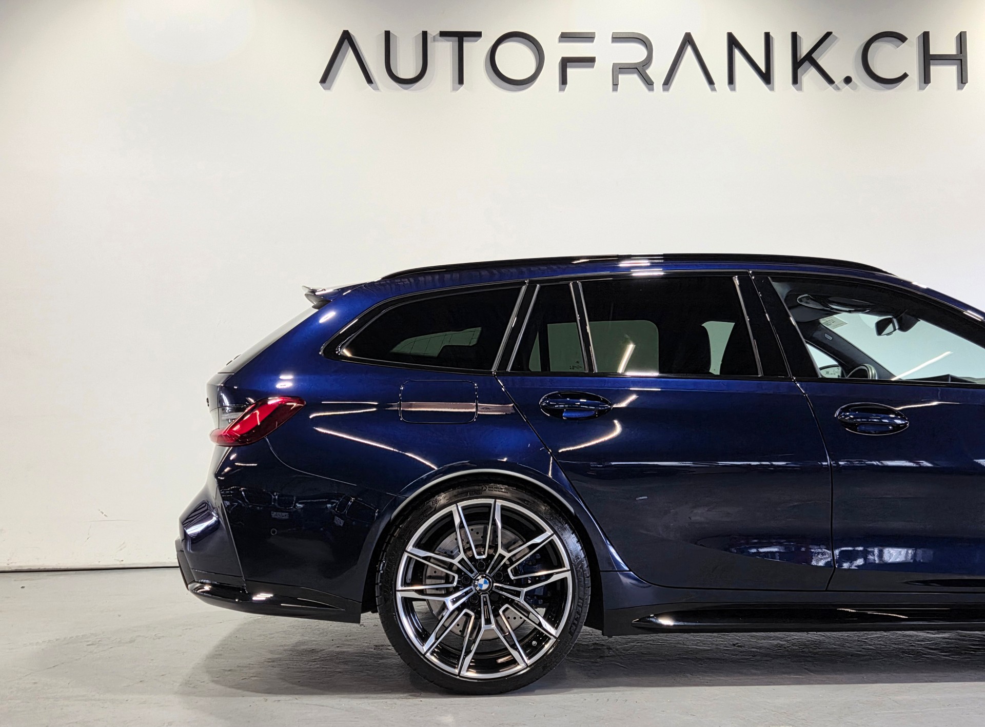BMW M3 Competition xDrive Touring-image-21