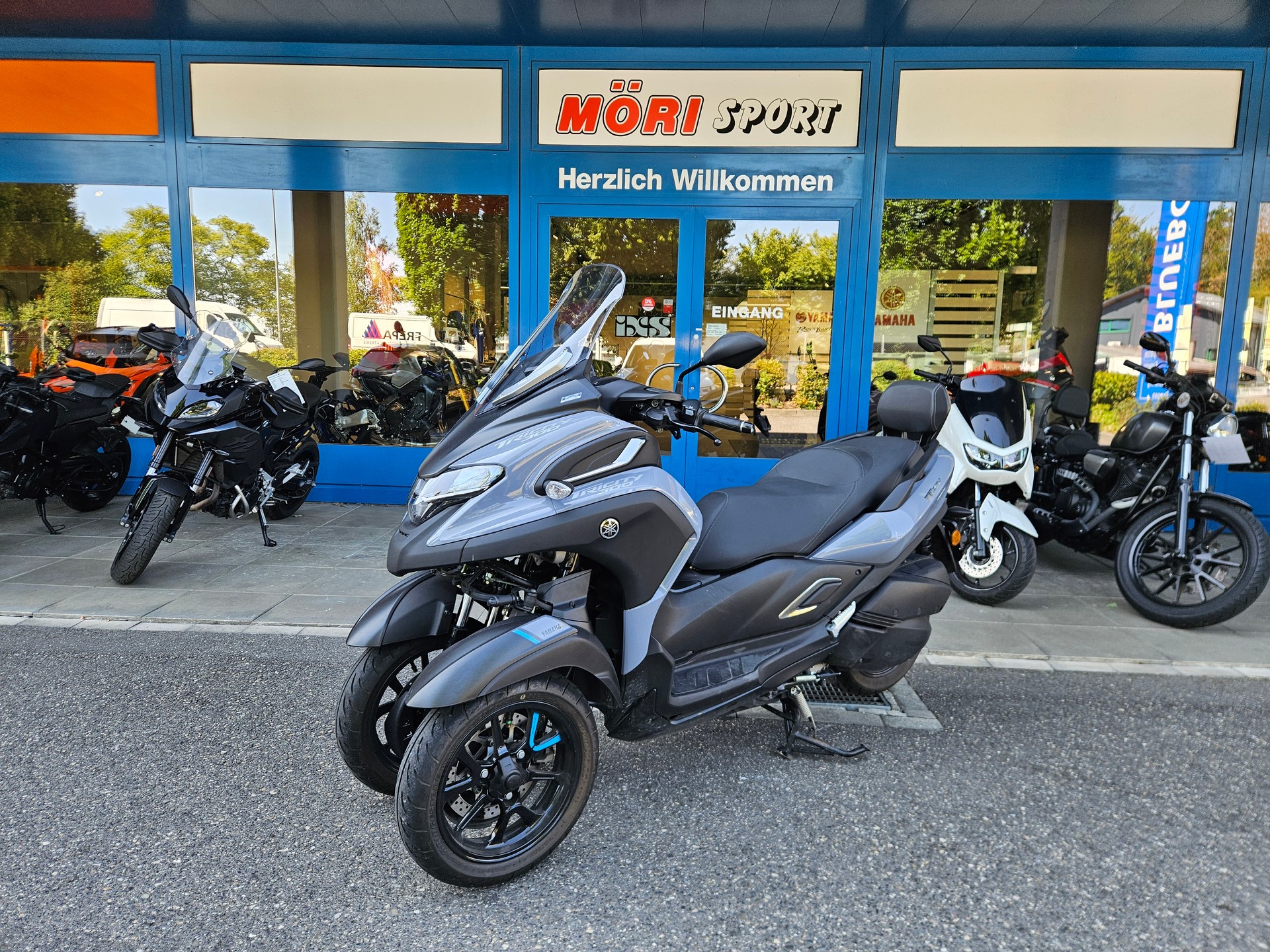YAMAHA TRICITY 300-image-2