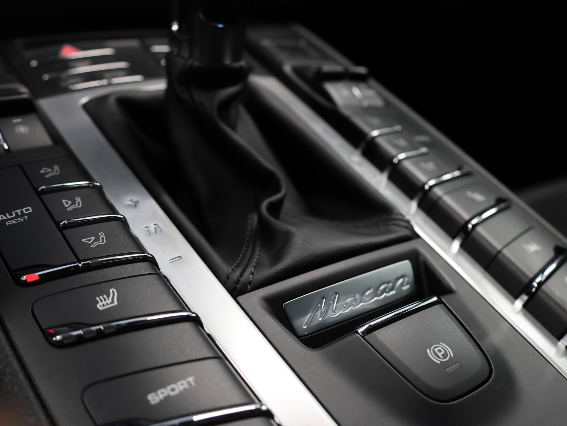 PORSCHE Macan PDK * Sitzheizung* *Rückfahrkamera*-image-17