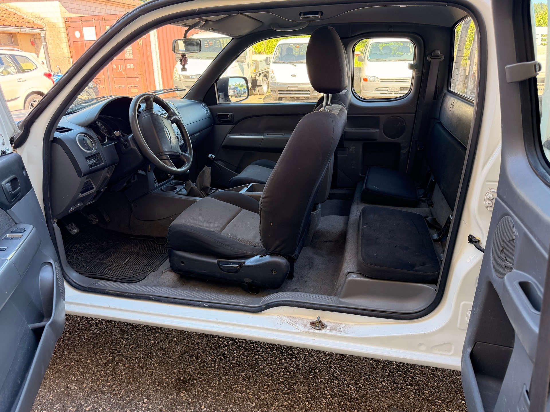 FORD Ranger XL 2.5 TDCi 4x4-image-5