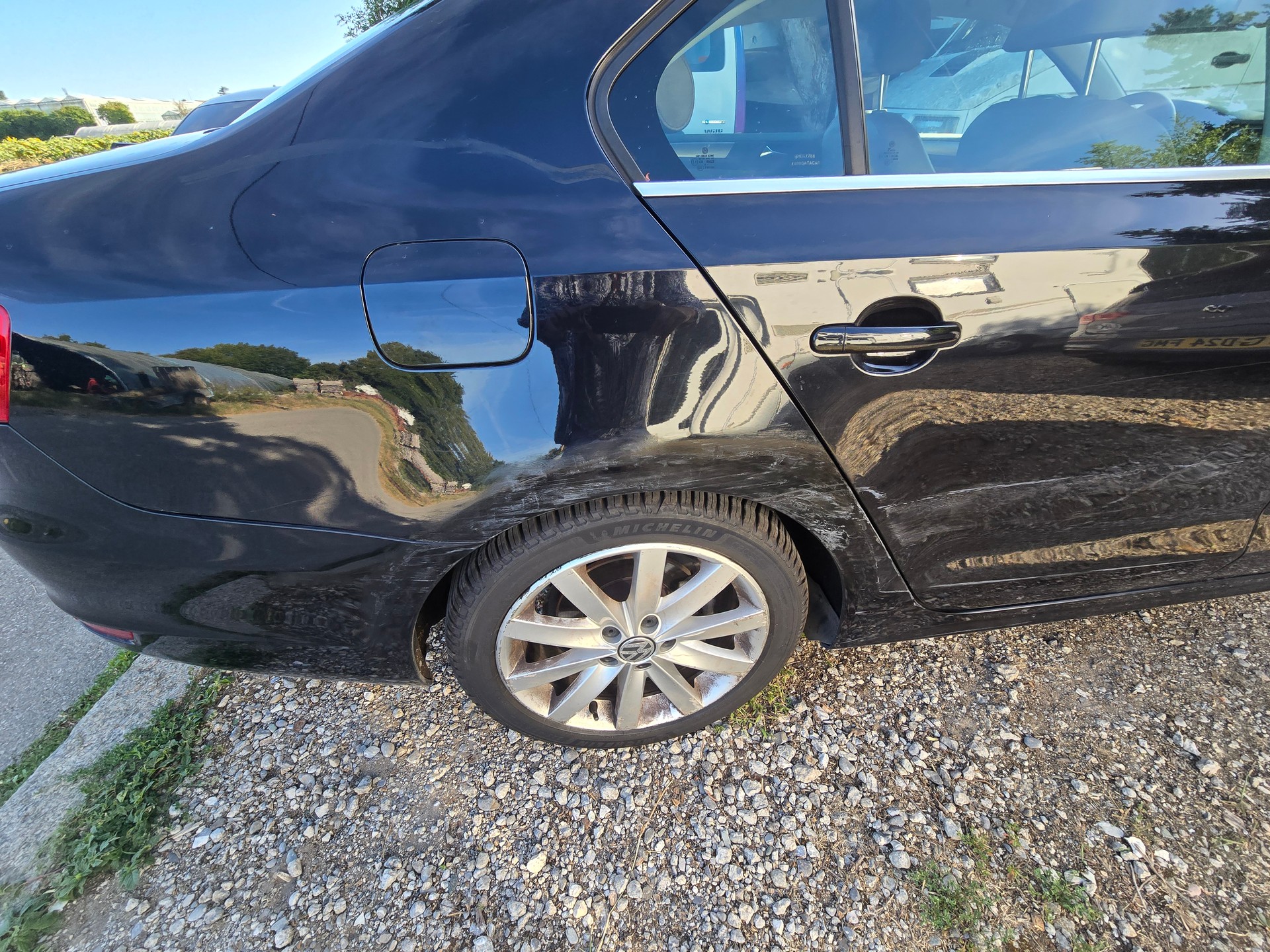 VW JETTA-image-11