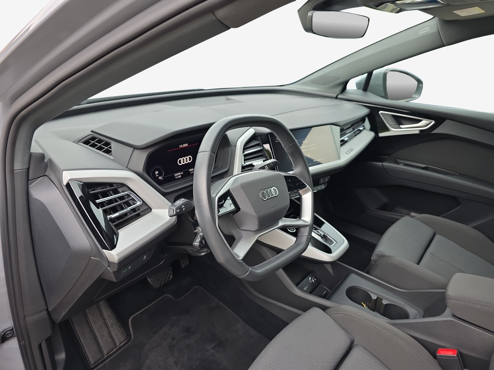 AUDI Q4 e-tron 35-image-10