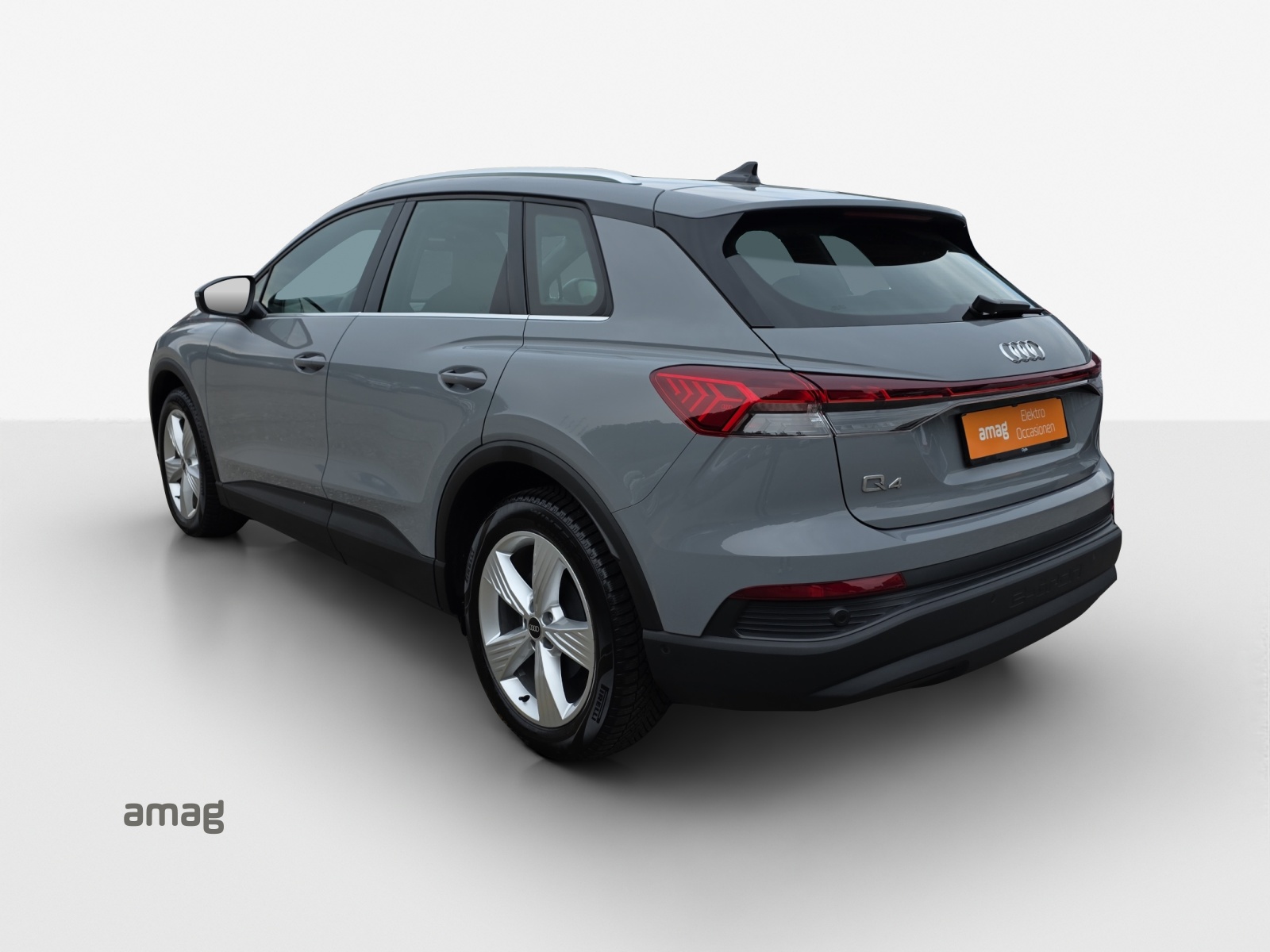 AUDI Q4 e-tron 35-showroom-element-2