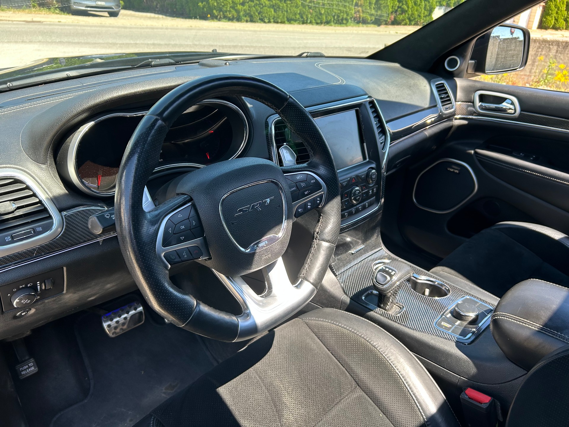 JEEP 6.4 V8 HEMI SRT8-image-4