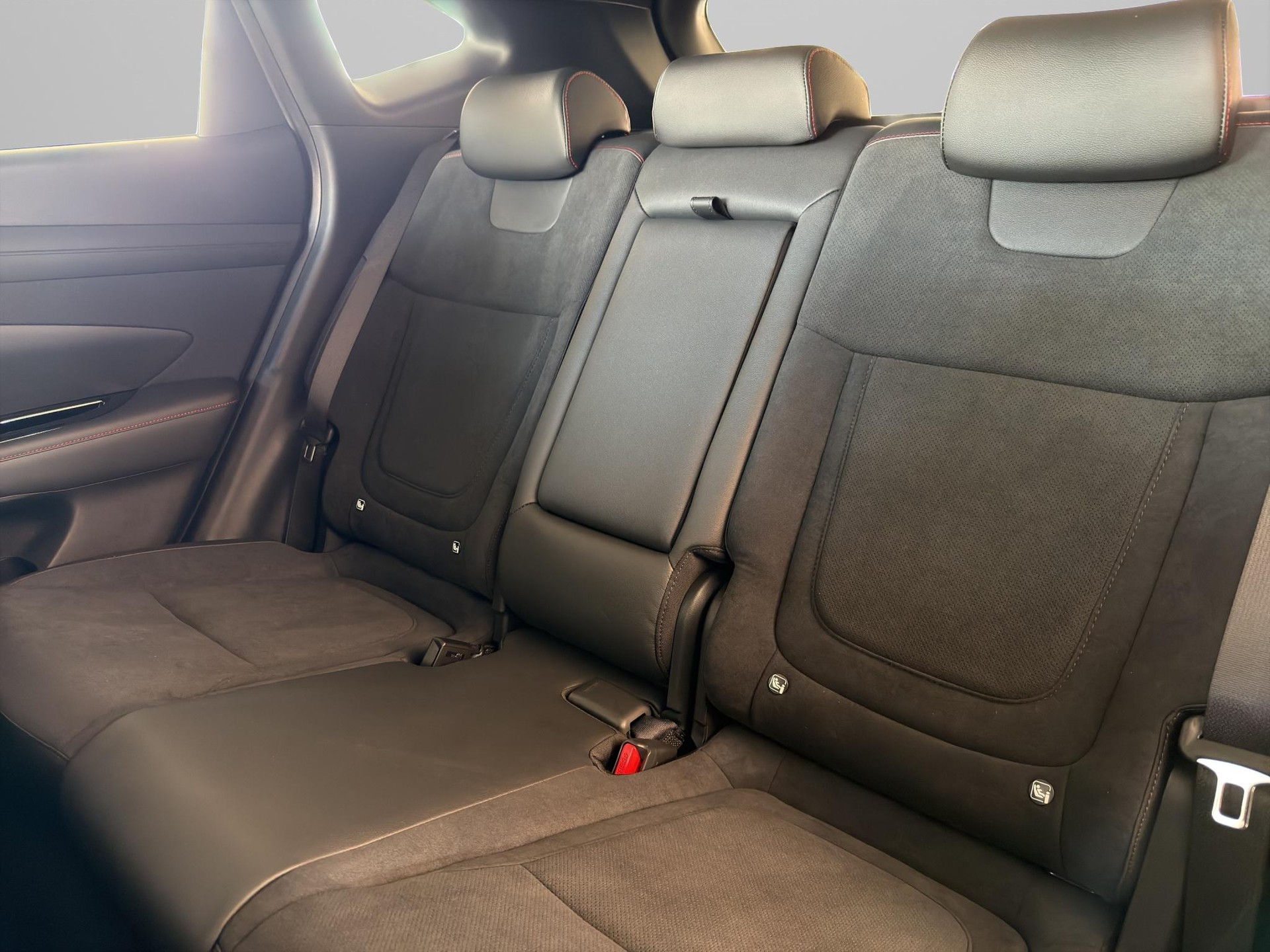 HYUNDAI Tucson 1.6 T-GDi N-Line 4WD-image-11