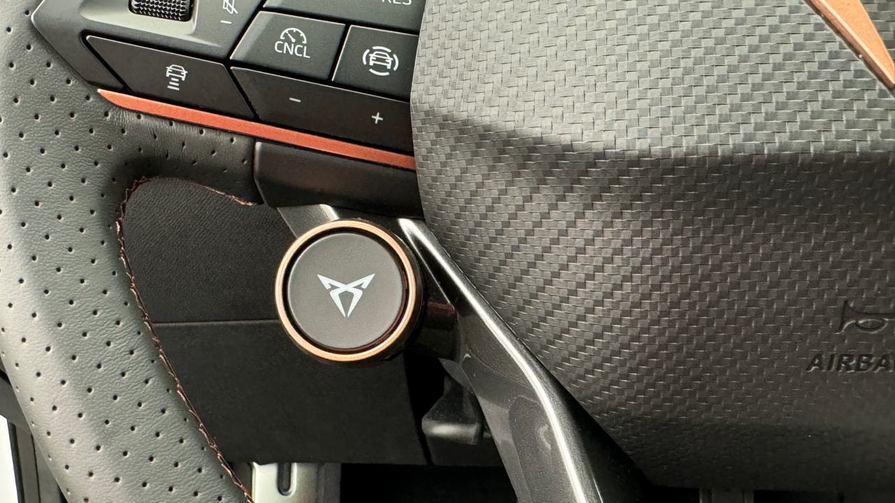 CUPRA Formentor 2.0TSI VZ Black Edtion-image-9