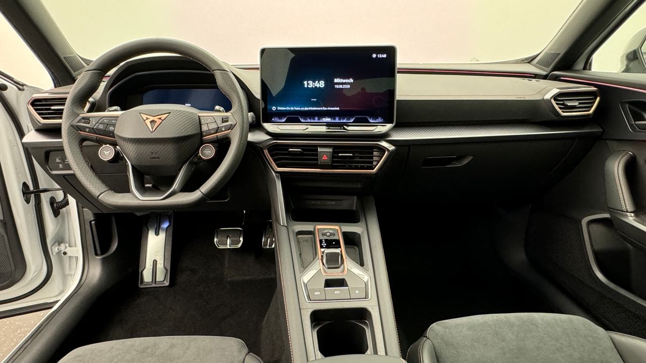 CUPRA Formentor 2.0TSI VZ Black Edtion-image-5
