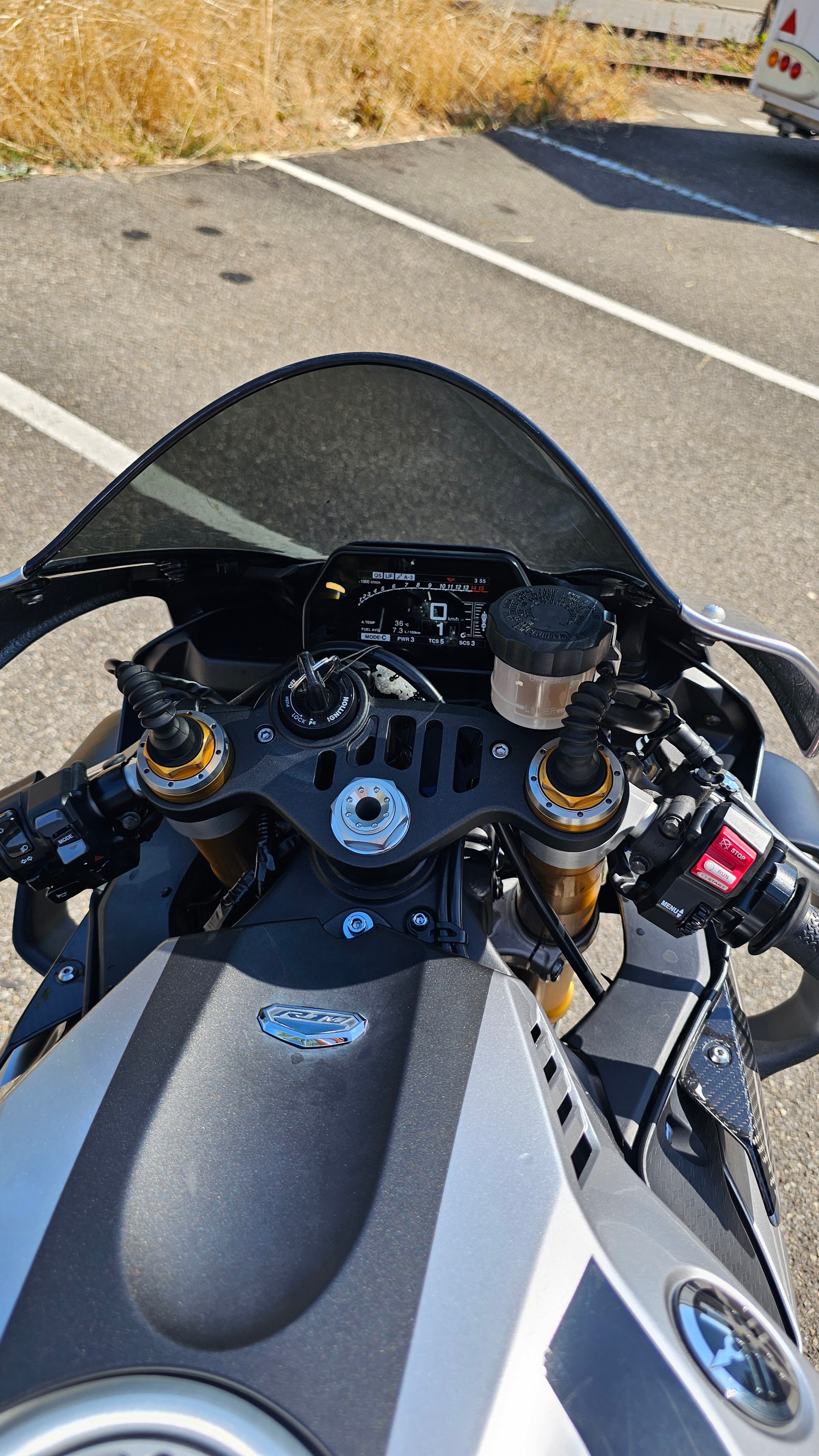 YAMAHA YZF-R1 M ABS-image-8