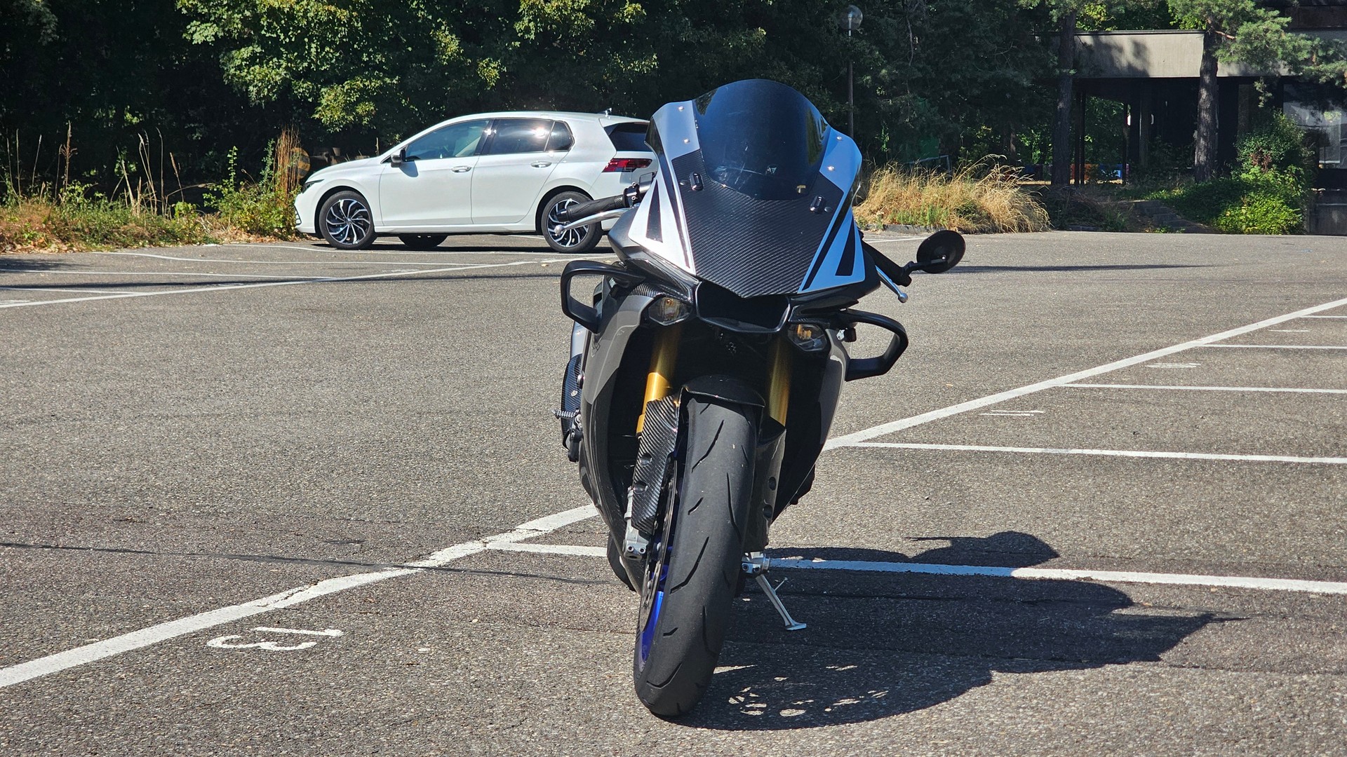 YAMAHA YZF-R1 M ABS-image-1