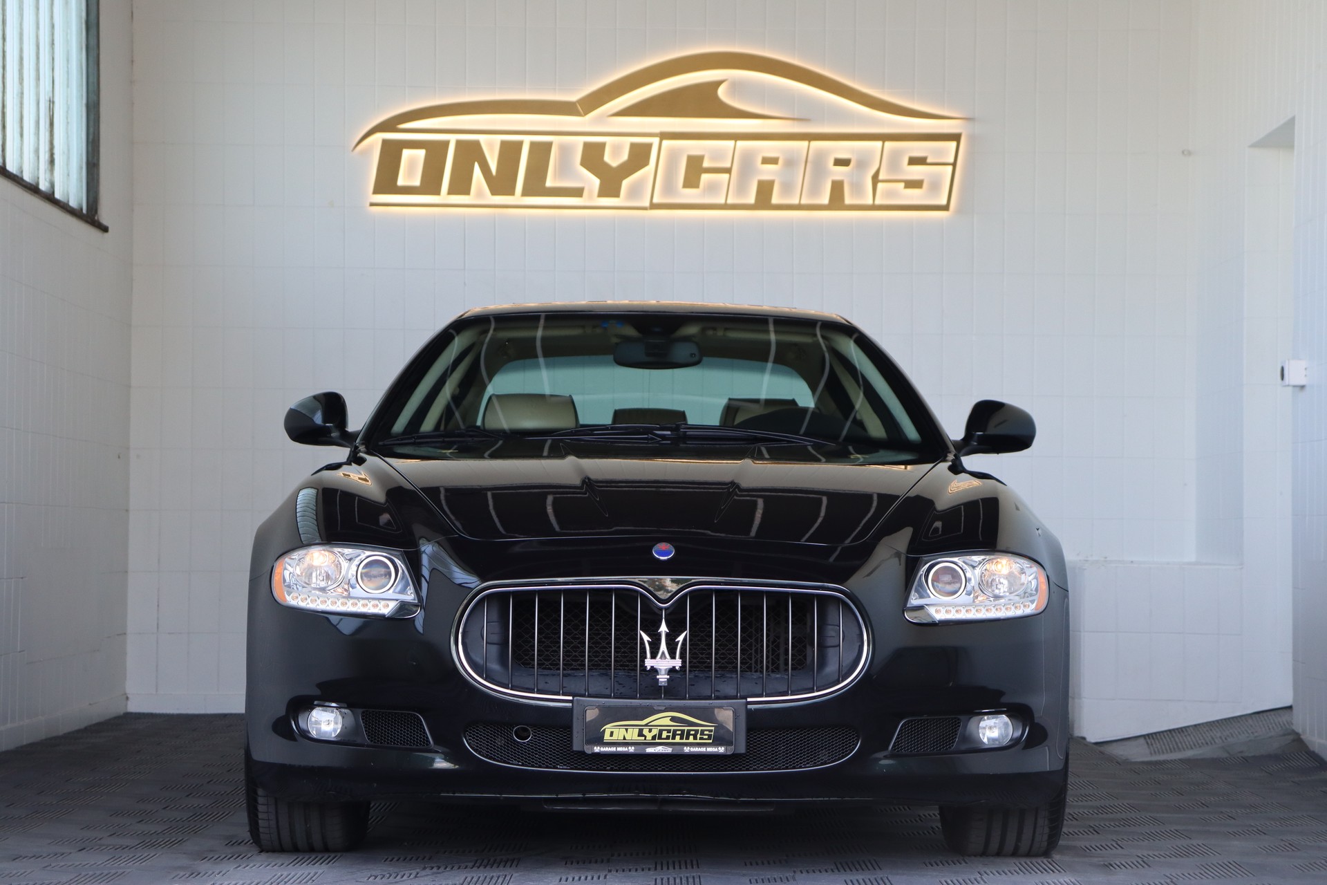 MASERATI Quattroporte 4.2 V8 Automatica ** 1.HAND ** CH-FAHRZEUG ** TOP ZUSTAND **-showroom-element-1