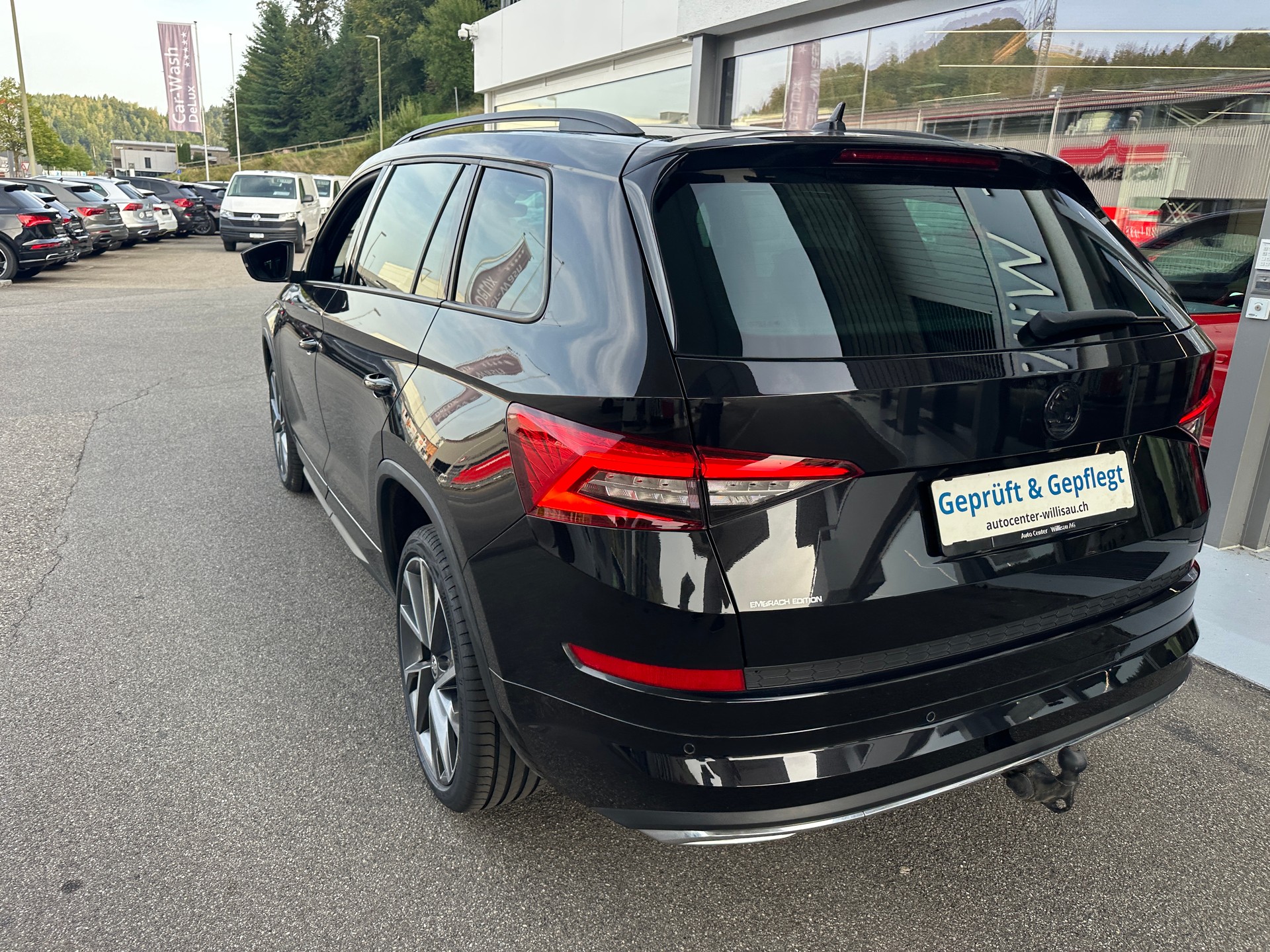 SKODA Kodiaq 2.0 TSI 4x4 Sport Line-image-8