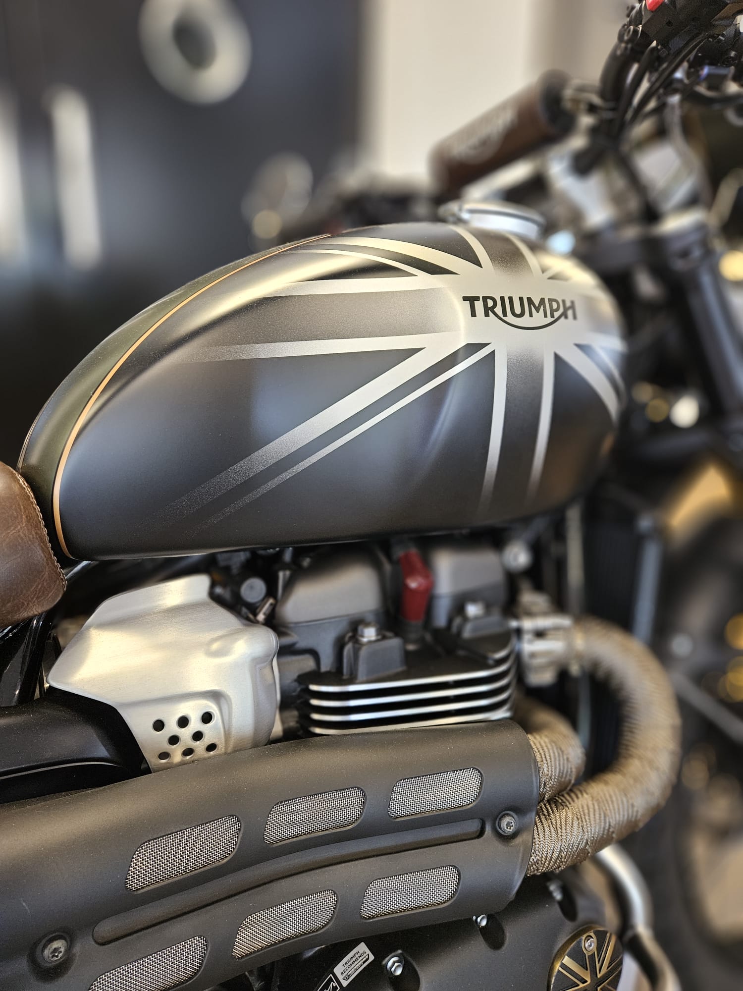 TRIUMPH Scrambler 1200 X-showroom-element-3
