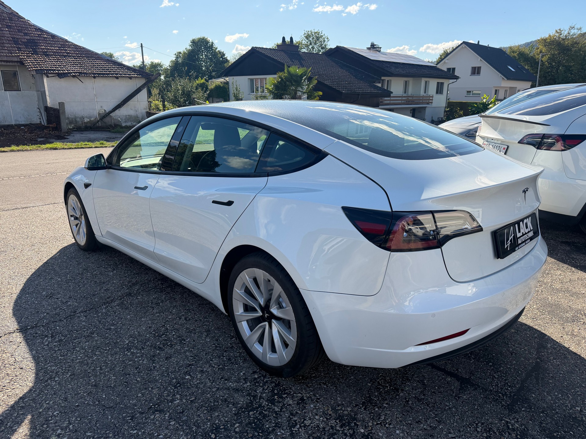 TESLA Model 3 Long Range Dual Motor AWD-image-9
