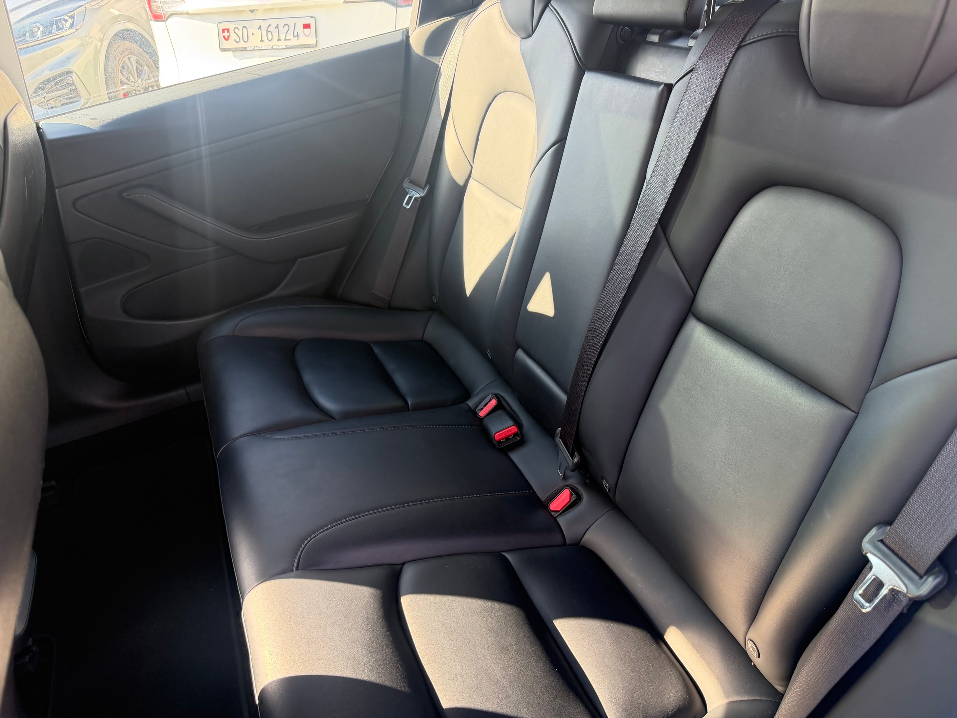 TESLA Model 3 Long Range Dual Motor AWD-image-14