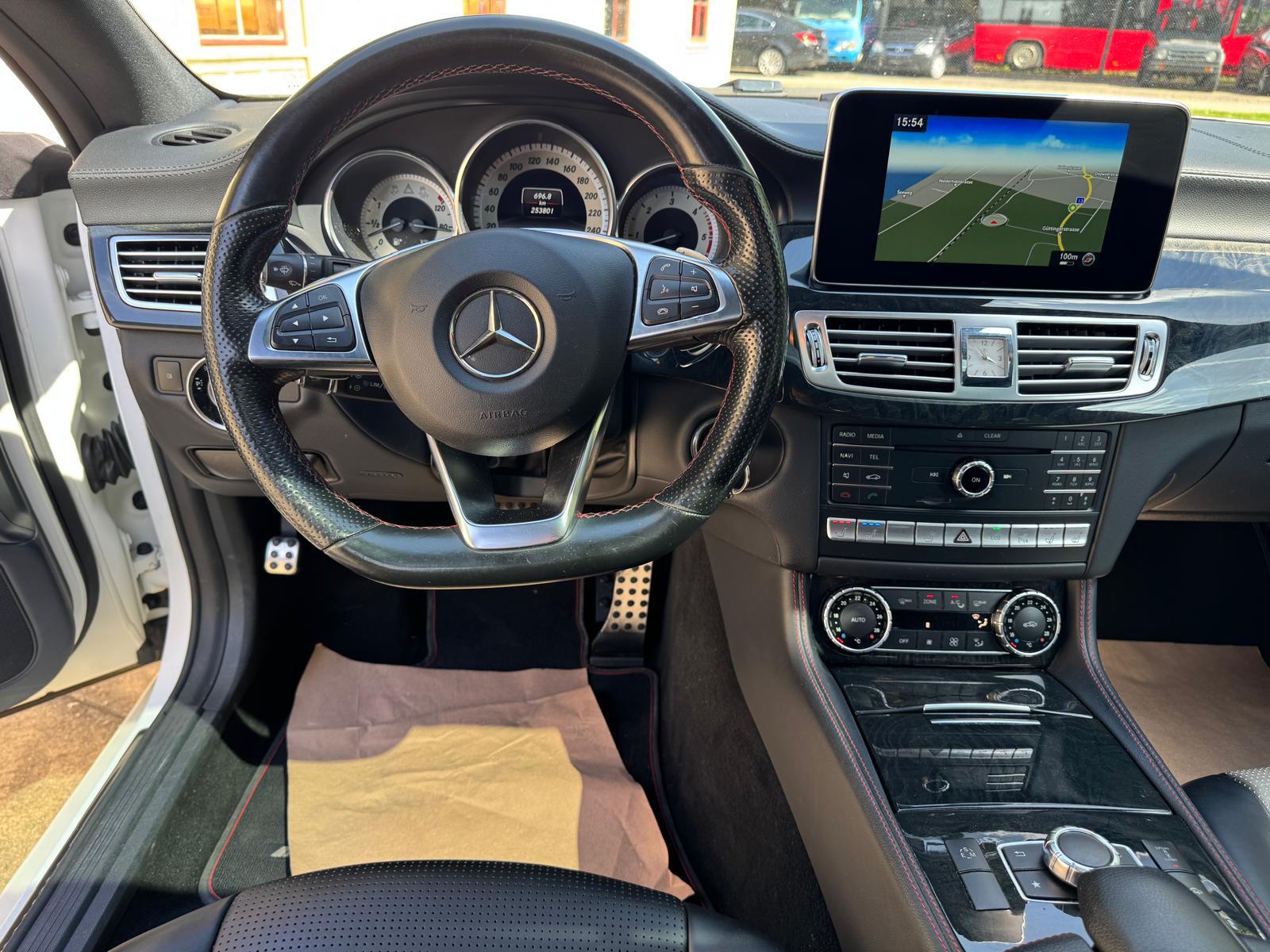 MERCEDES-BENZ CLS Shooting Brake 350 BlueTEC 4Matic 7G-Tronic-image-10