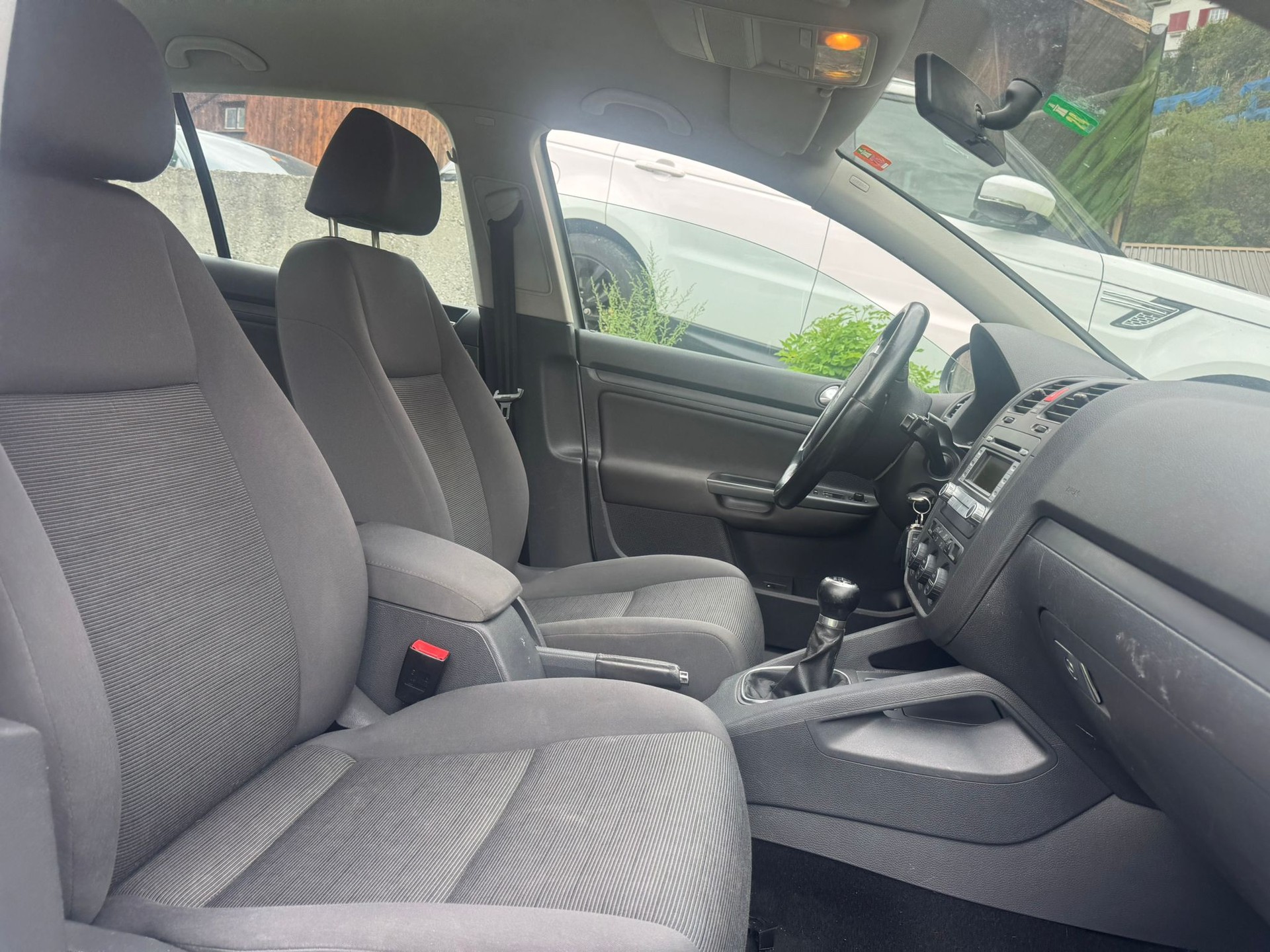 VW Golf 1.9TDI Sportline 4Motion-image-15