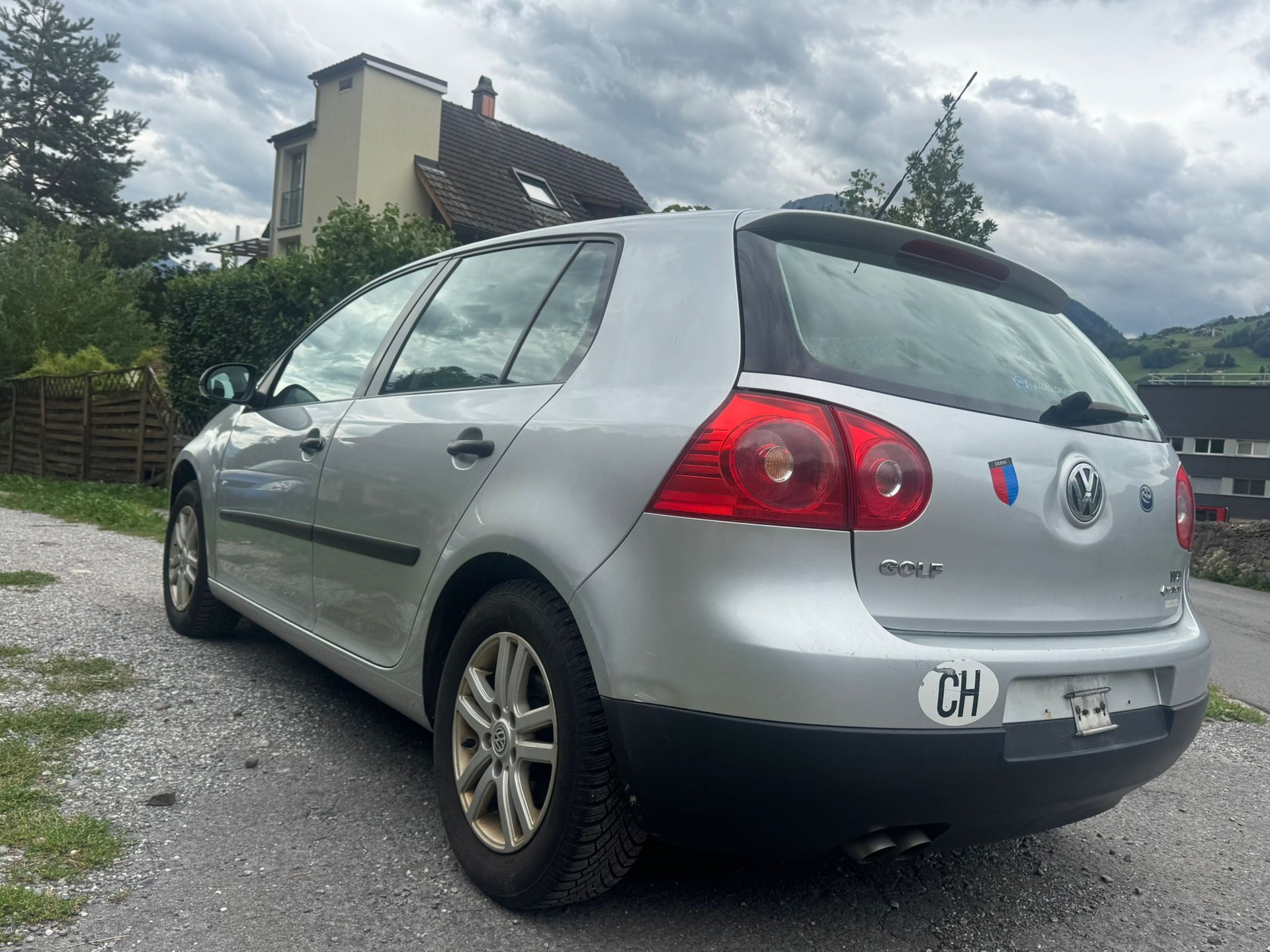 VW Golf 1.9TDI Sportline 4Motion-image-6