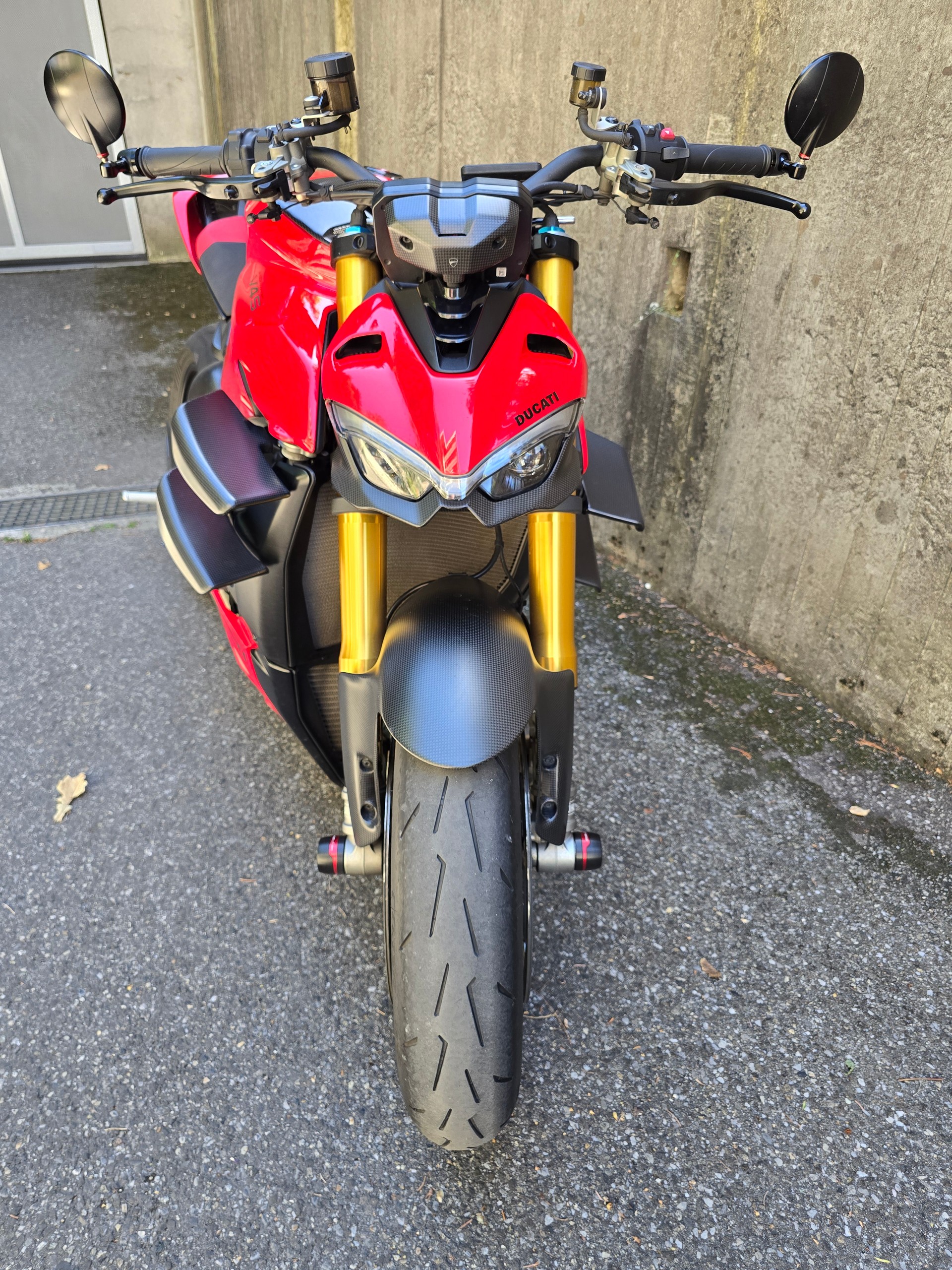 DUCATI Streetfighter V4 S-image-1