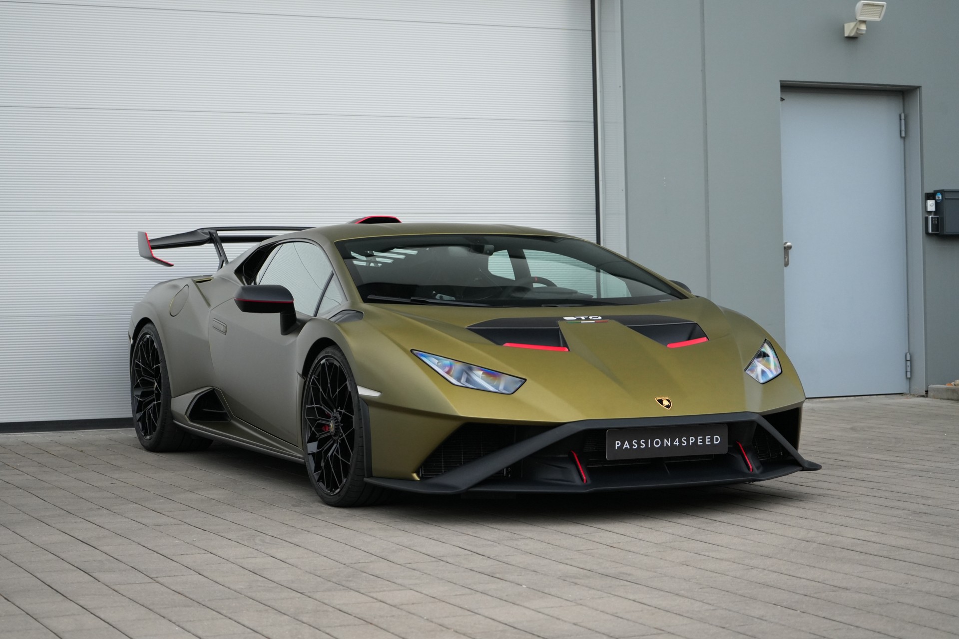 LAMBORGHINI Huracan STO Coupé DCT RWD-showroom-element-2