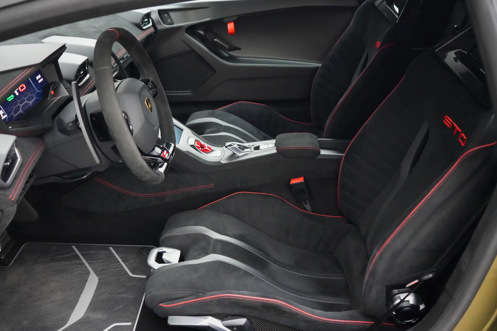 LAMBORGHINI Huracan STO Coupé DCT RWD-image-9