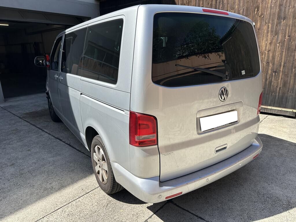 VW Caravelle-image-1