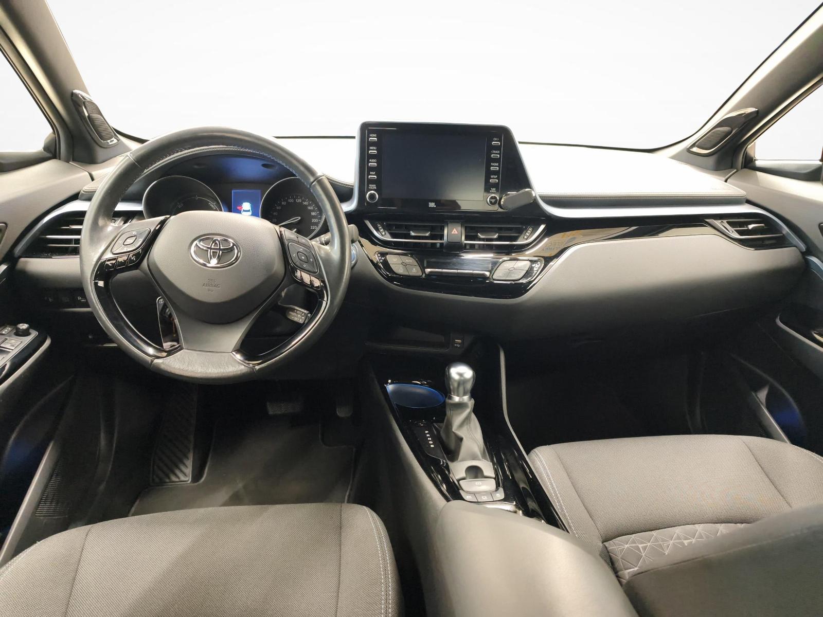 TOYOTA C-HR 1.8 VVTi HSD Trend-image-8