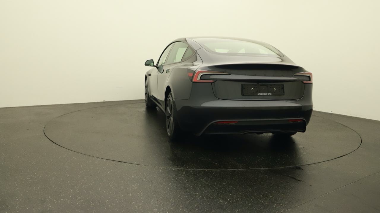 TESLA Model 3 Long Range RWD-showroom-element-3