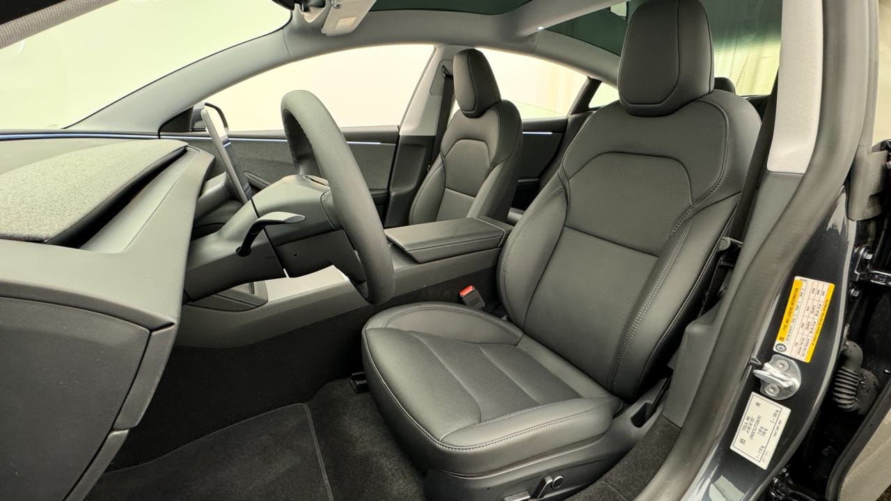 TESLA Model 3 Long Range RWD-image-4