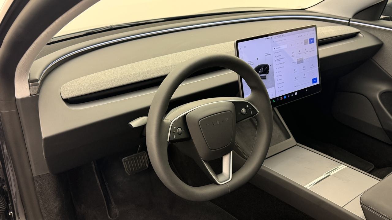 TESLA Model 3 Long Range RWD-image-6