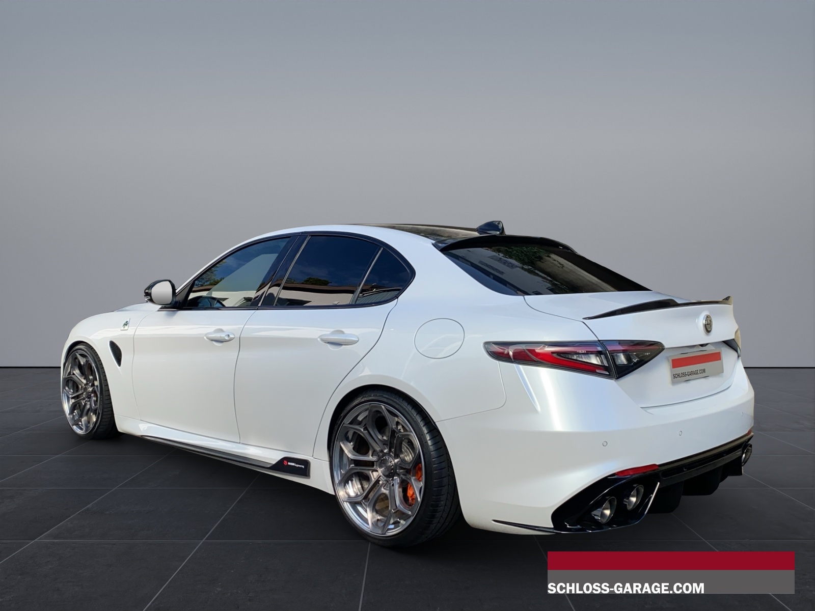 ALFA ROMEO Giulia 2.9 V6 510 AT Quadr-showroom-element-3