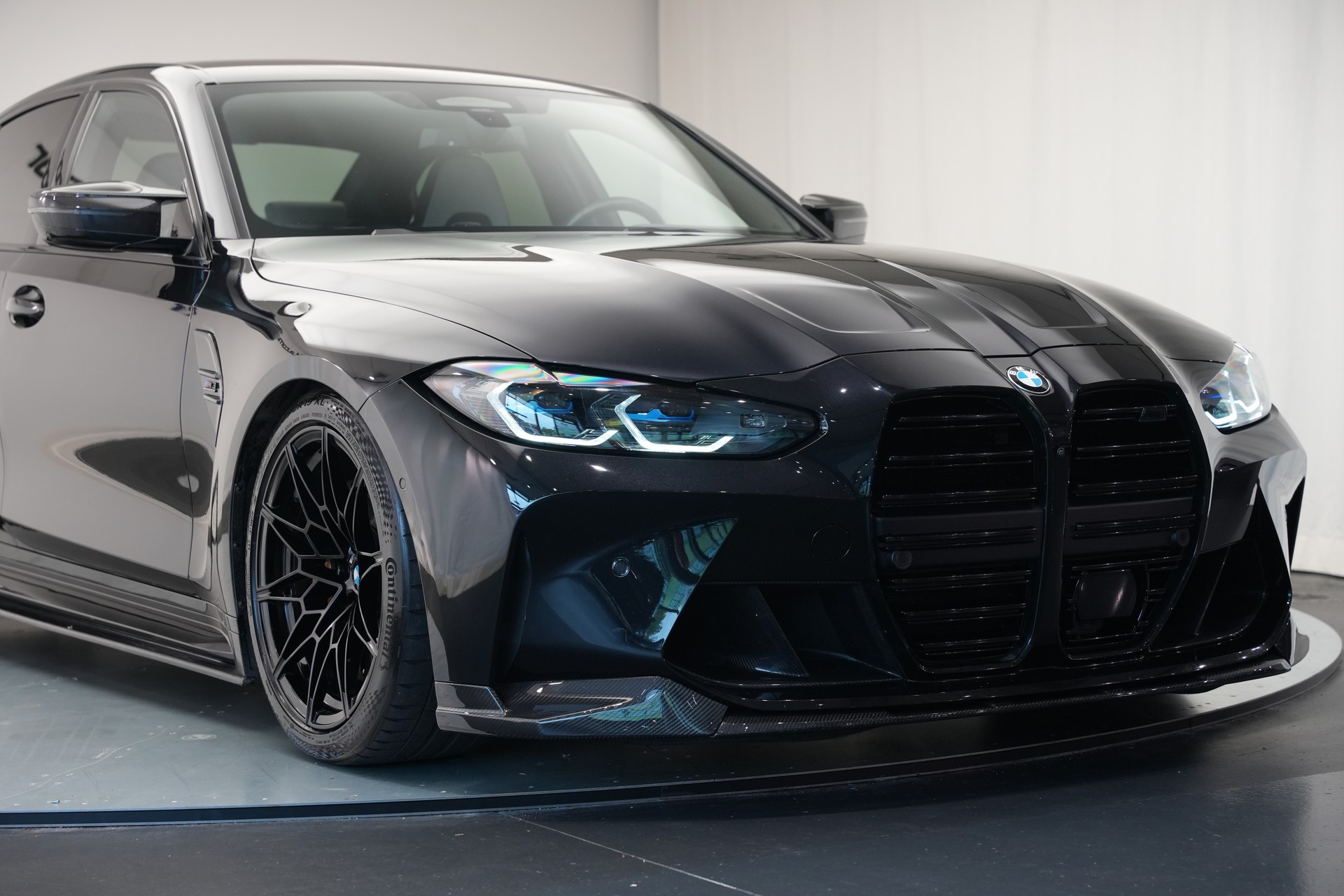 BMW M3 Competition M xDrive *Keramik* *Carbon* *CH-Fahrzeug*-image-60