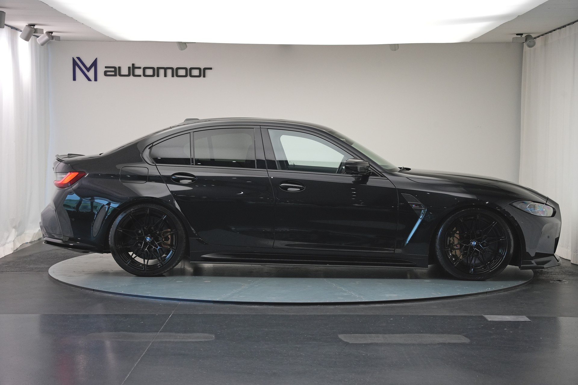 BMW M3 Competition M xDrive *Keramik* *Carbon* *CH-Fahrzeug*-showroom-element-3
