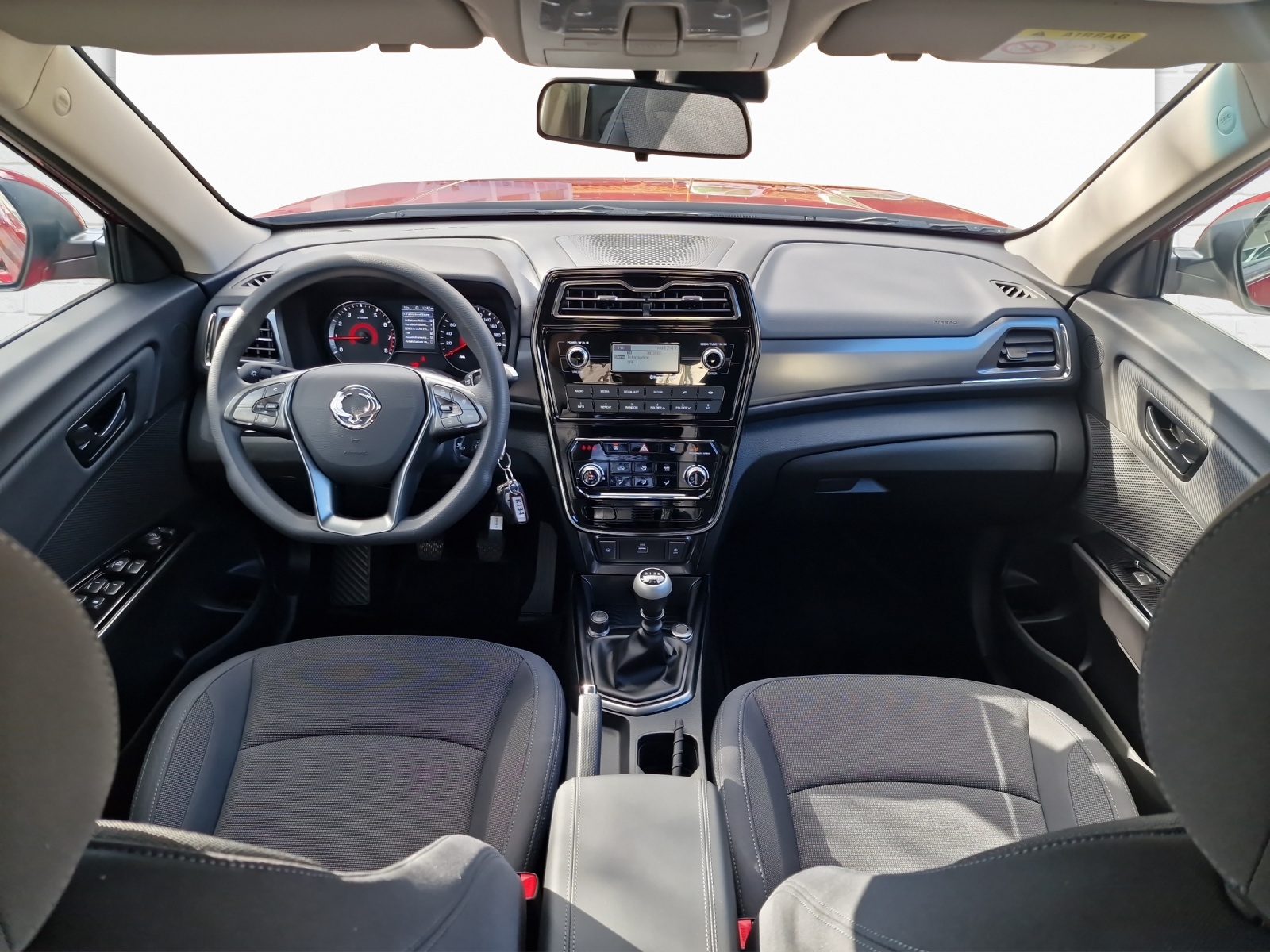 KGM-SsangYong Tivoli 1.2 T-Gdi Crystal-image-5