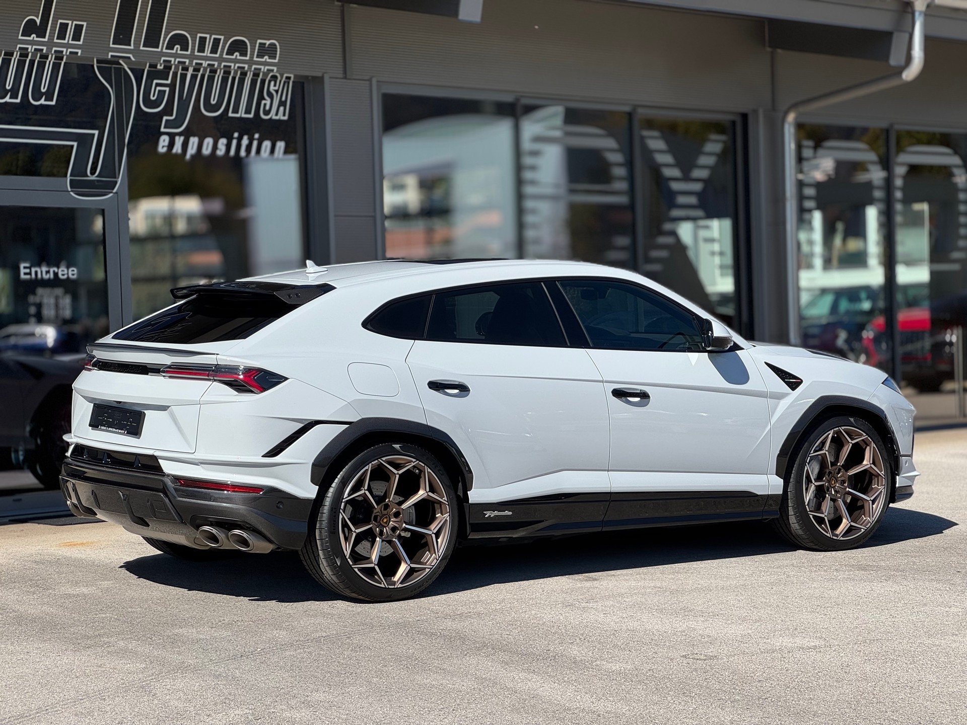 LAMBORGHINI URUS Performante-image-2