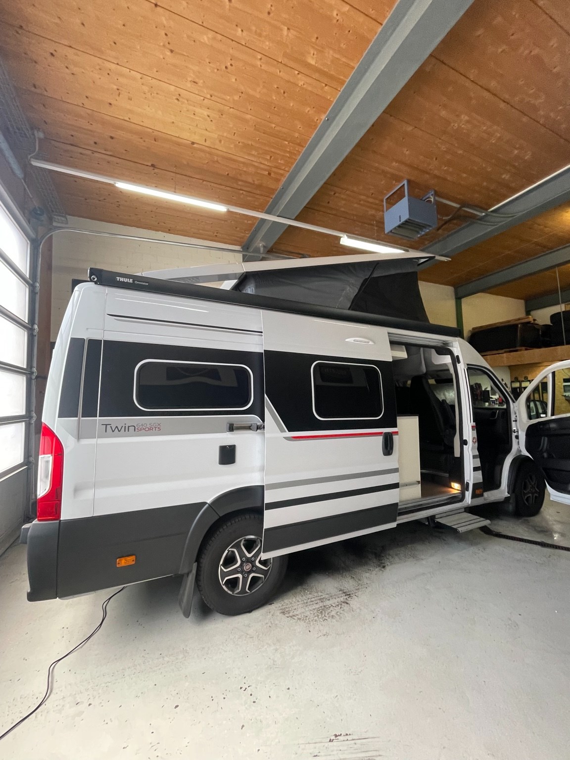 FIAT Ducato ADRIA TWIN SPORTS 640 SGX-image-2