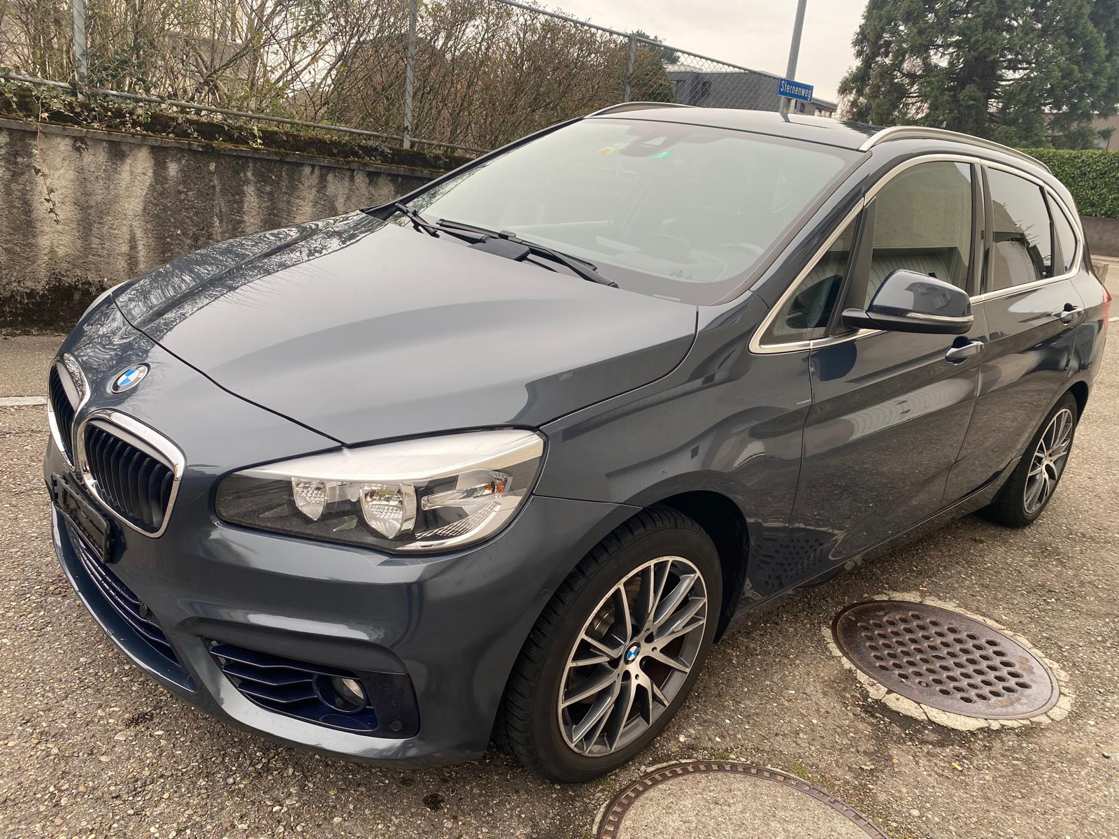 BMW 218i Active Tourer Steptronic-image-2