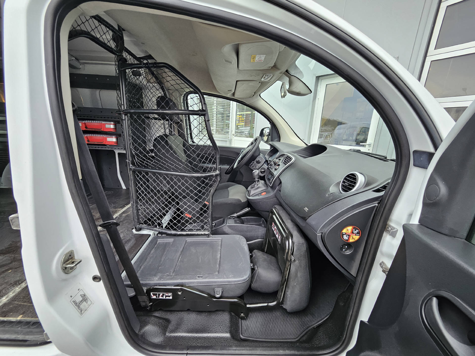 RENAULT KANGOO Expr. Maxi 1.5 dCi 95 Business S/S * 6 - Gangschaltung * Klima * Tempomat *-image-10