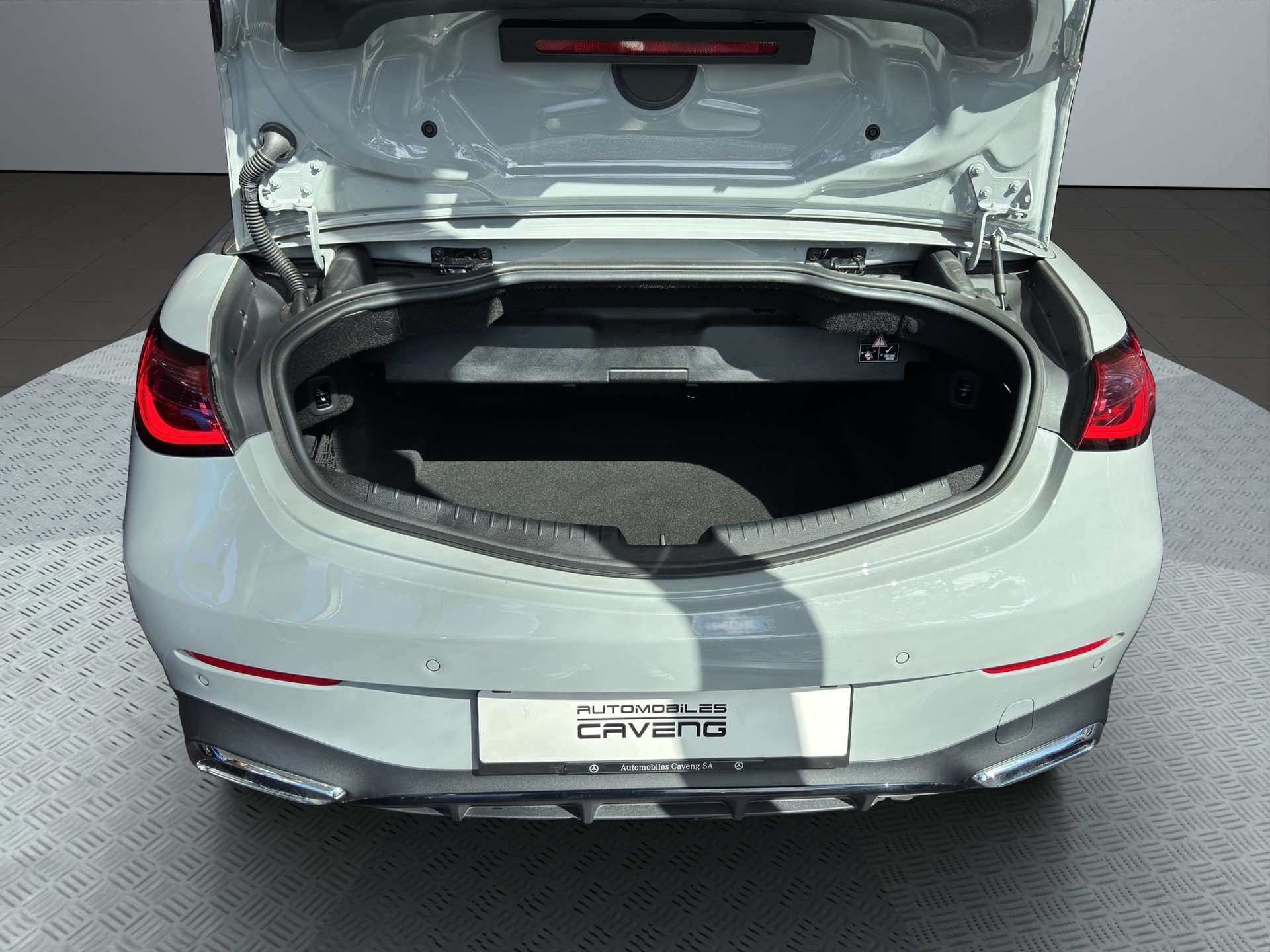 MERCEDES-BENZ CLE 450 Cabrio 4Matic 9G-Tronic-image-10