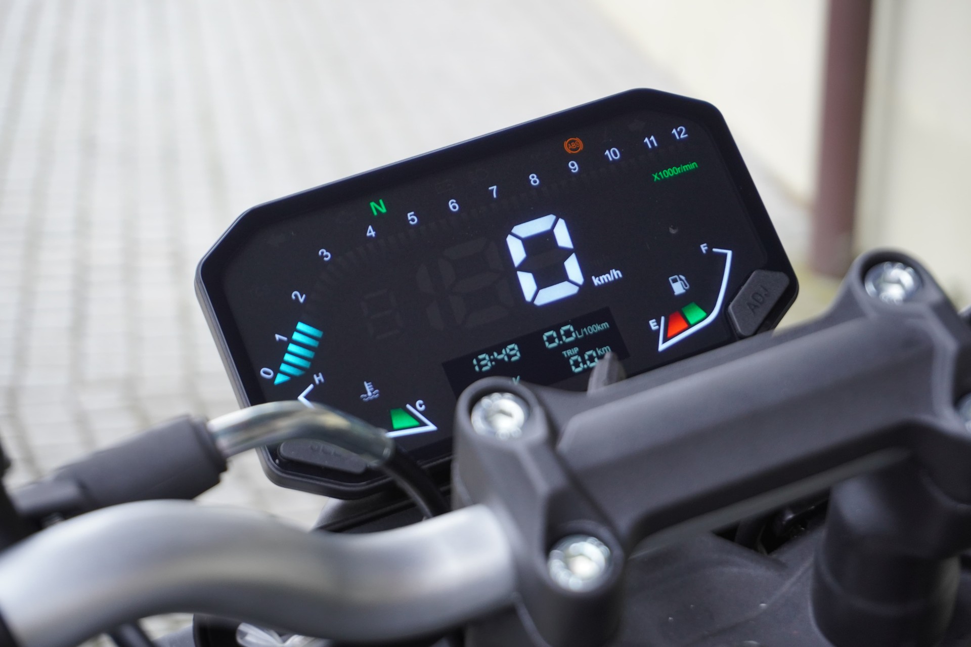 VOGE sofort verfügbar 125R Naked-image-11