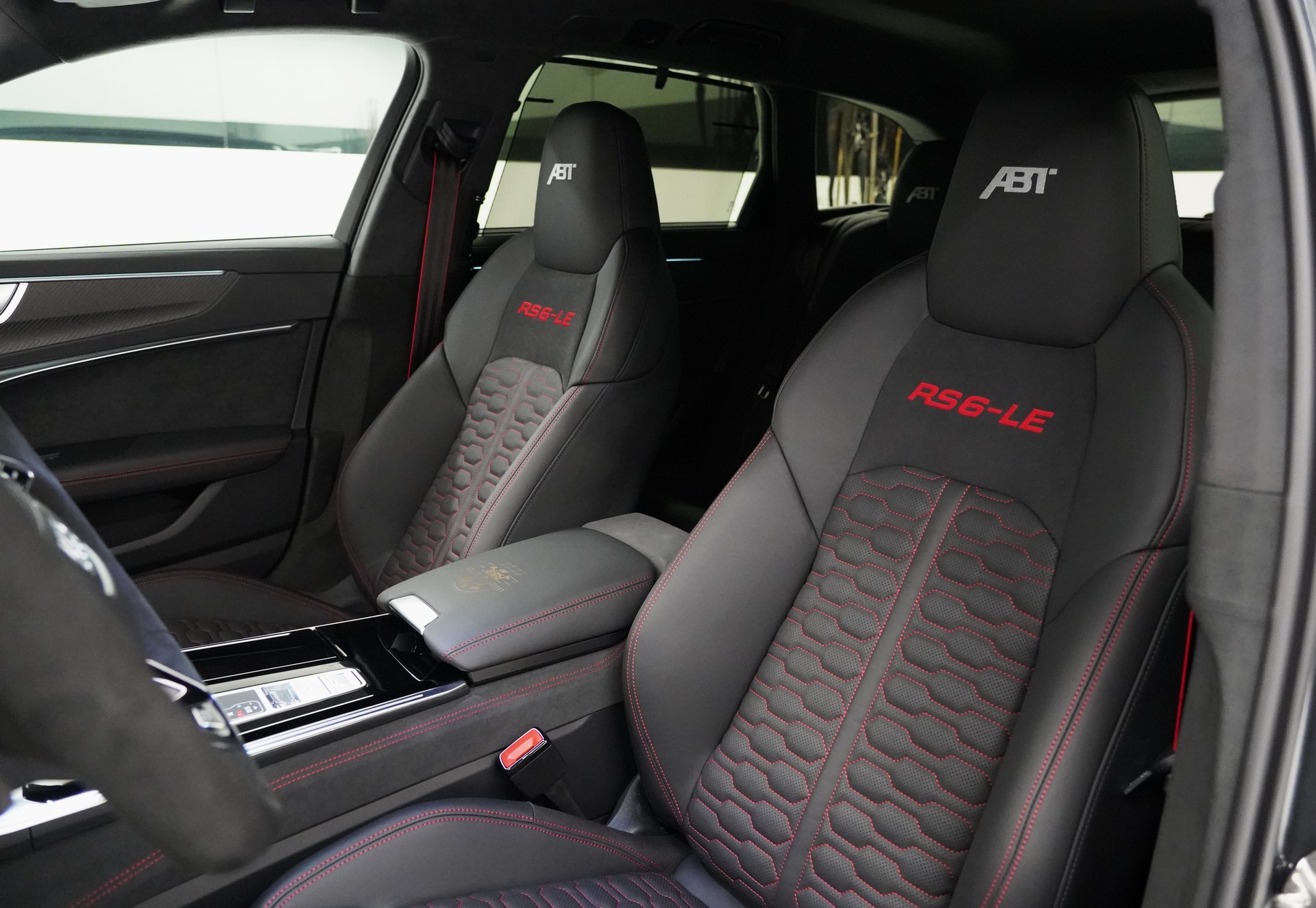 AUDI RS6 Avant 4.0 TFSI V8 qu ABT LE 1000-image-9