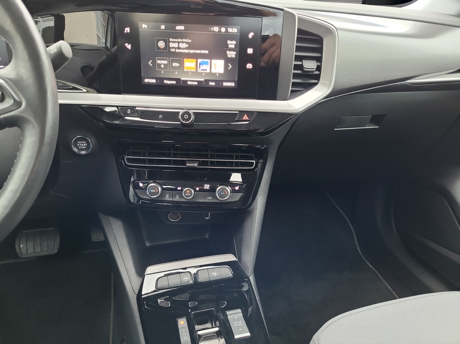 OPEL Mokka e Elegance-image-8