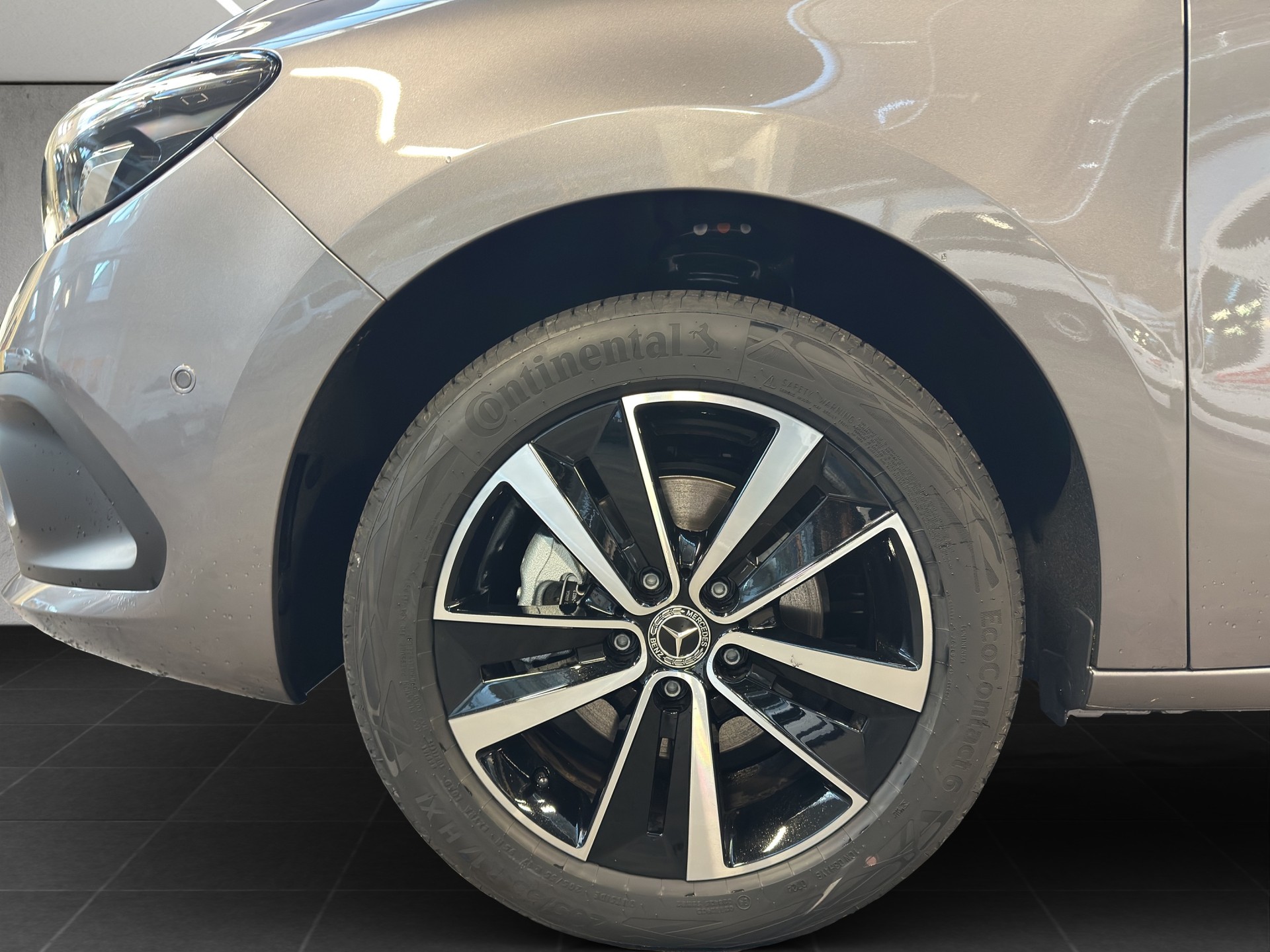 MERCEDES-BENZ EQT 45kWh Style-image-10