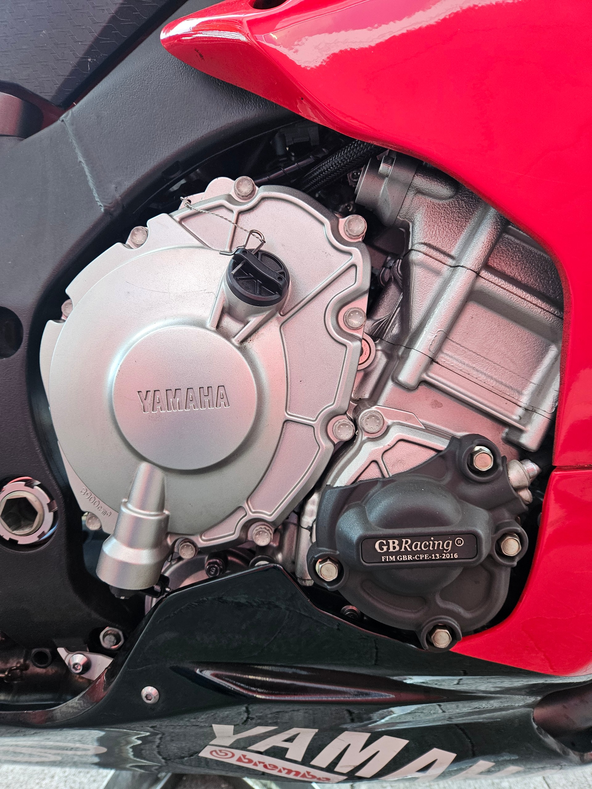 YAMAHA YZF-R1 ABS-image-5