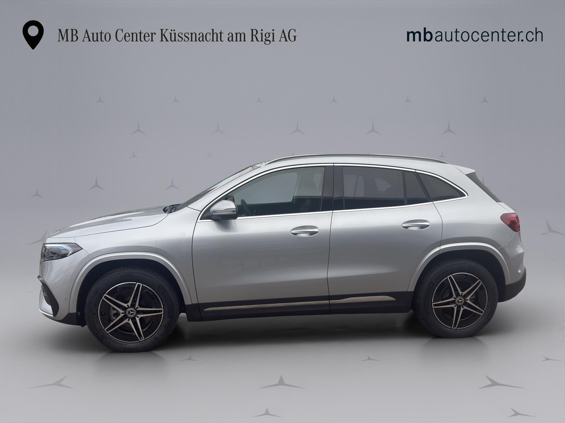 MERCEDES-BENZ EQA 300 AMG Line 4matic-showroom-element-2