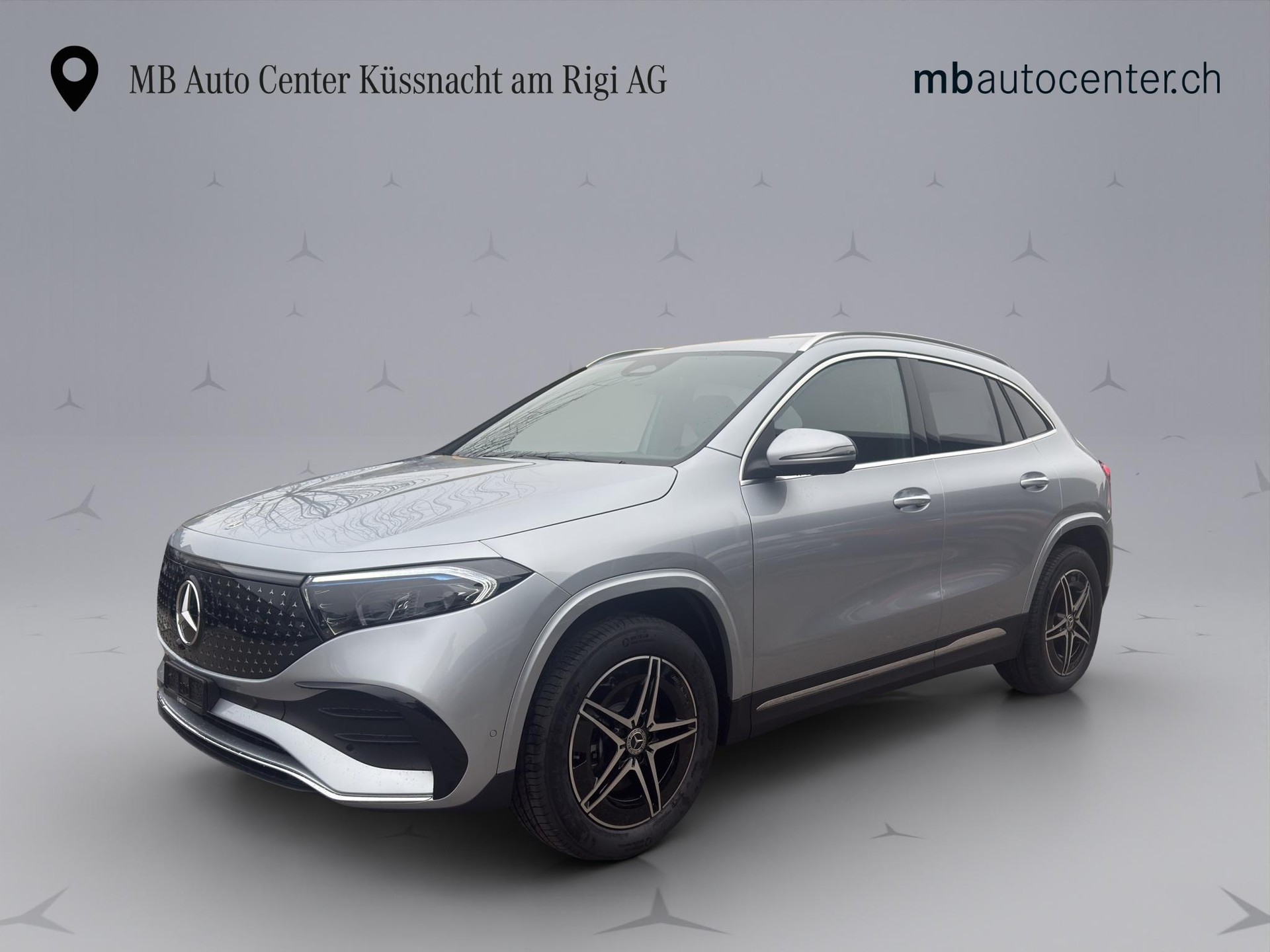 MERCEDES-BENZ EQA 300 AMG Line 4matic