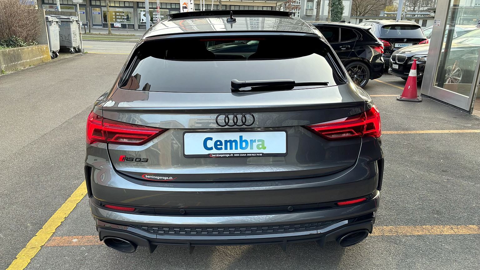 AUDI RS Q3 SB 2.5 TFSI quattro S-tronic-showroom-element-2