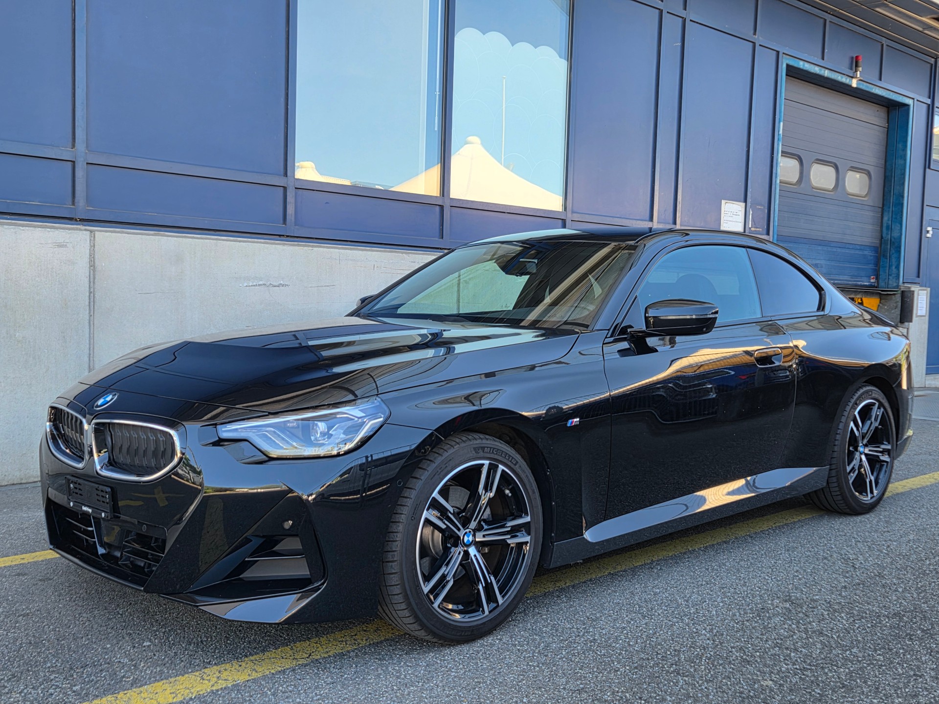 BMW 220d M Sport-showroom-element-3