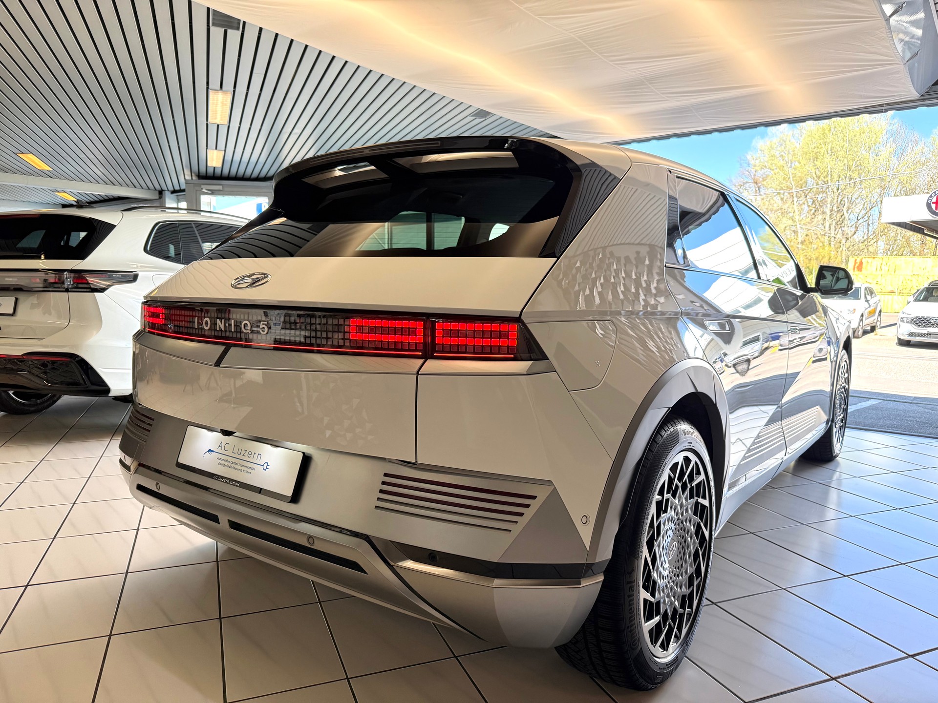 HYUNDAI Ioniq 5 72kWh First Edition 2WD SoH 100%-showroom-element-3