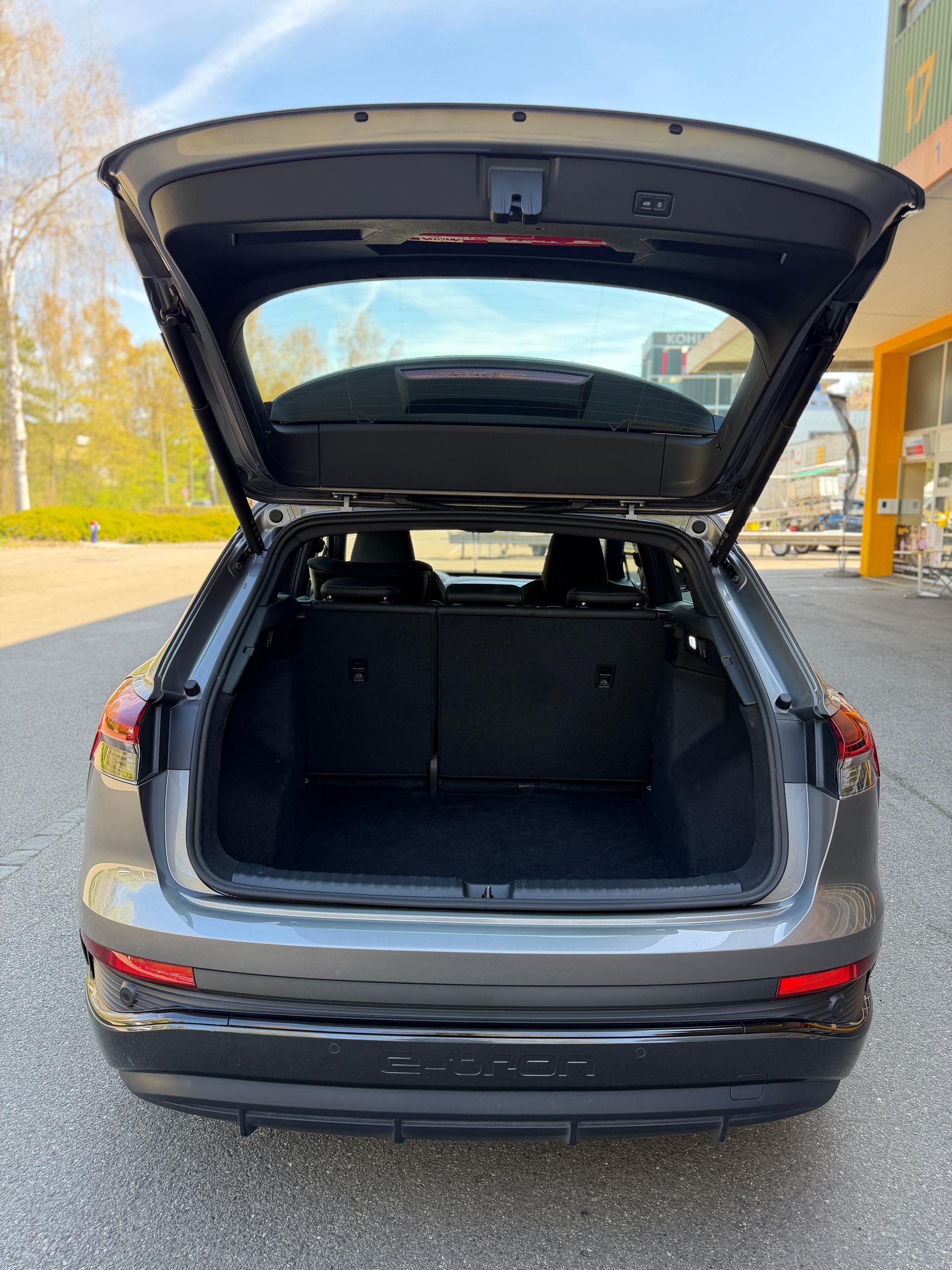 AUDI Q4 e-tron 40-image-3